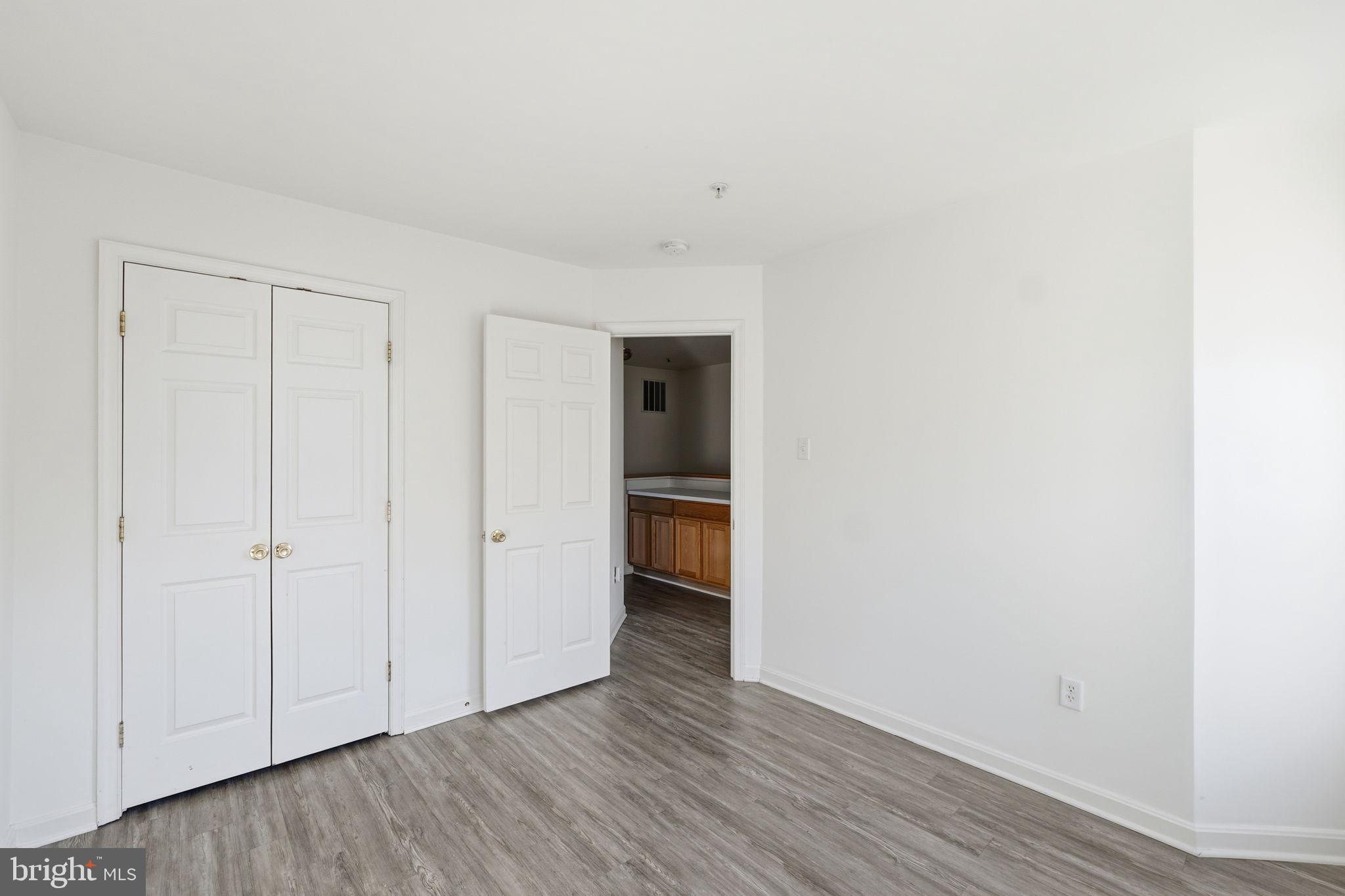 554 ELLISON COURT