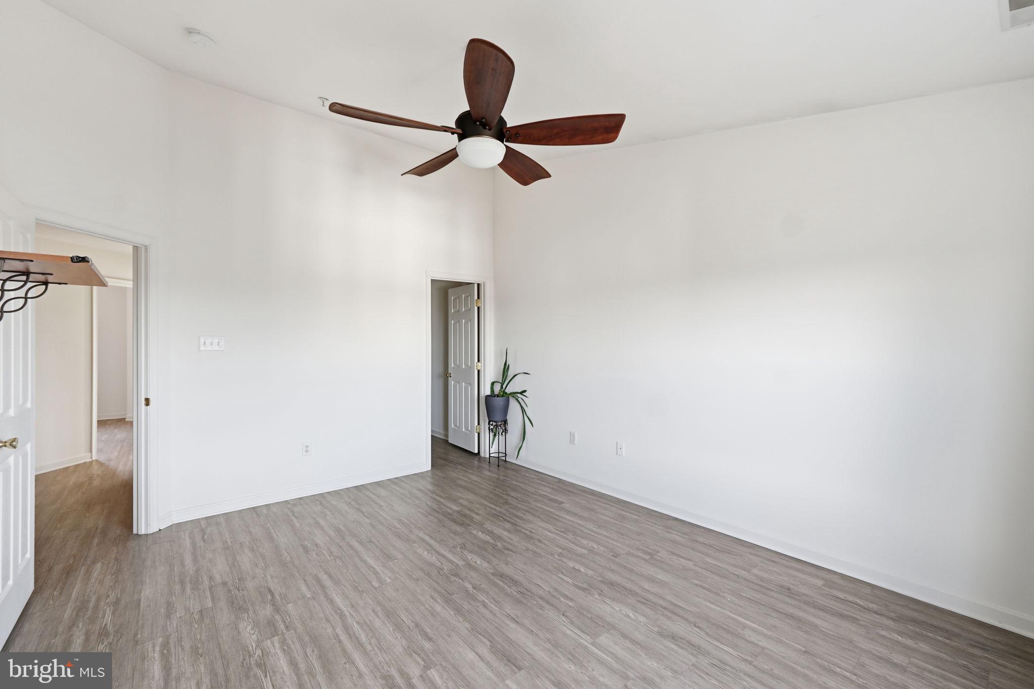 554 ELLISON COURT