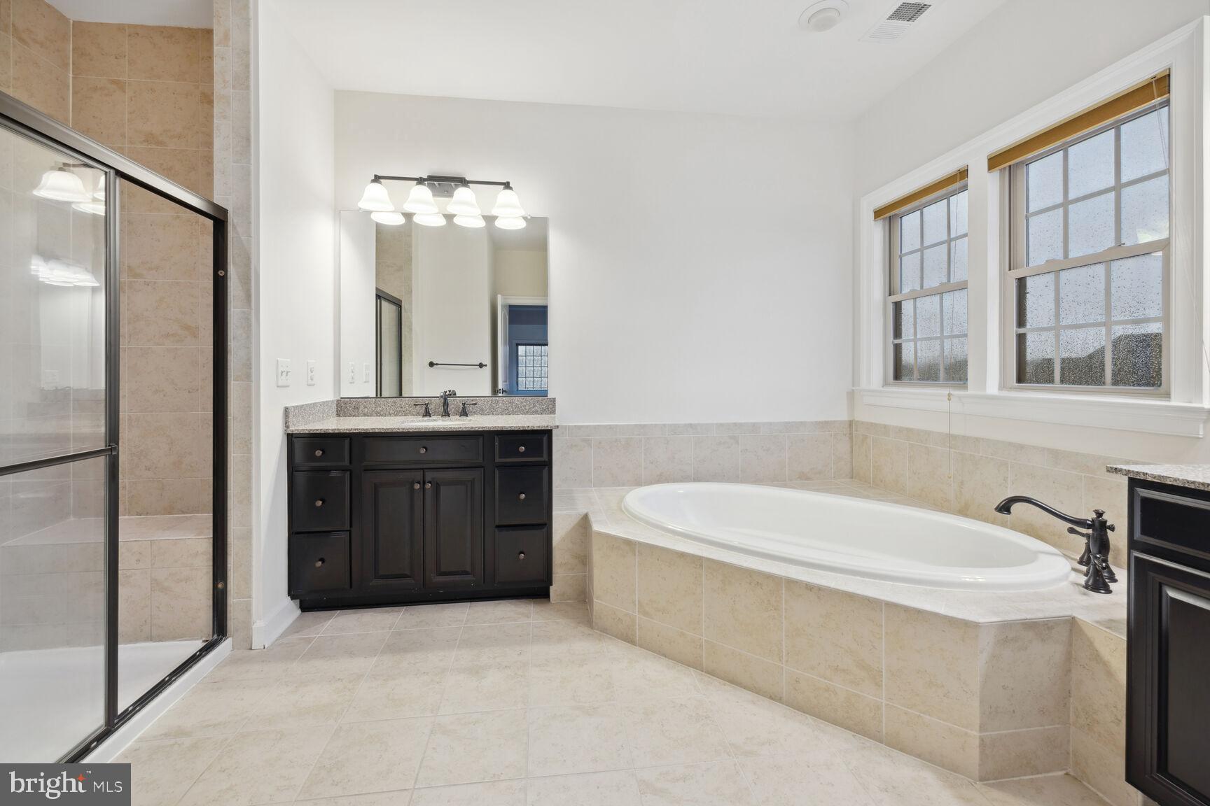 5004 BEE FRANCES WAY