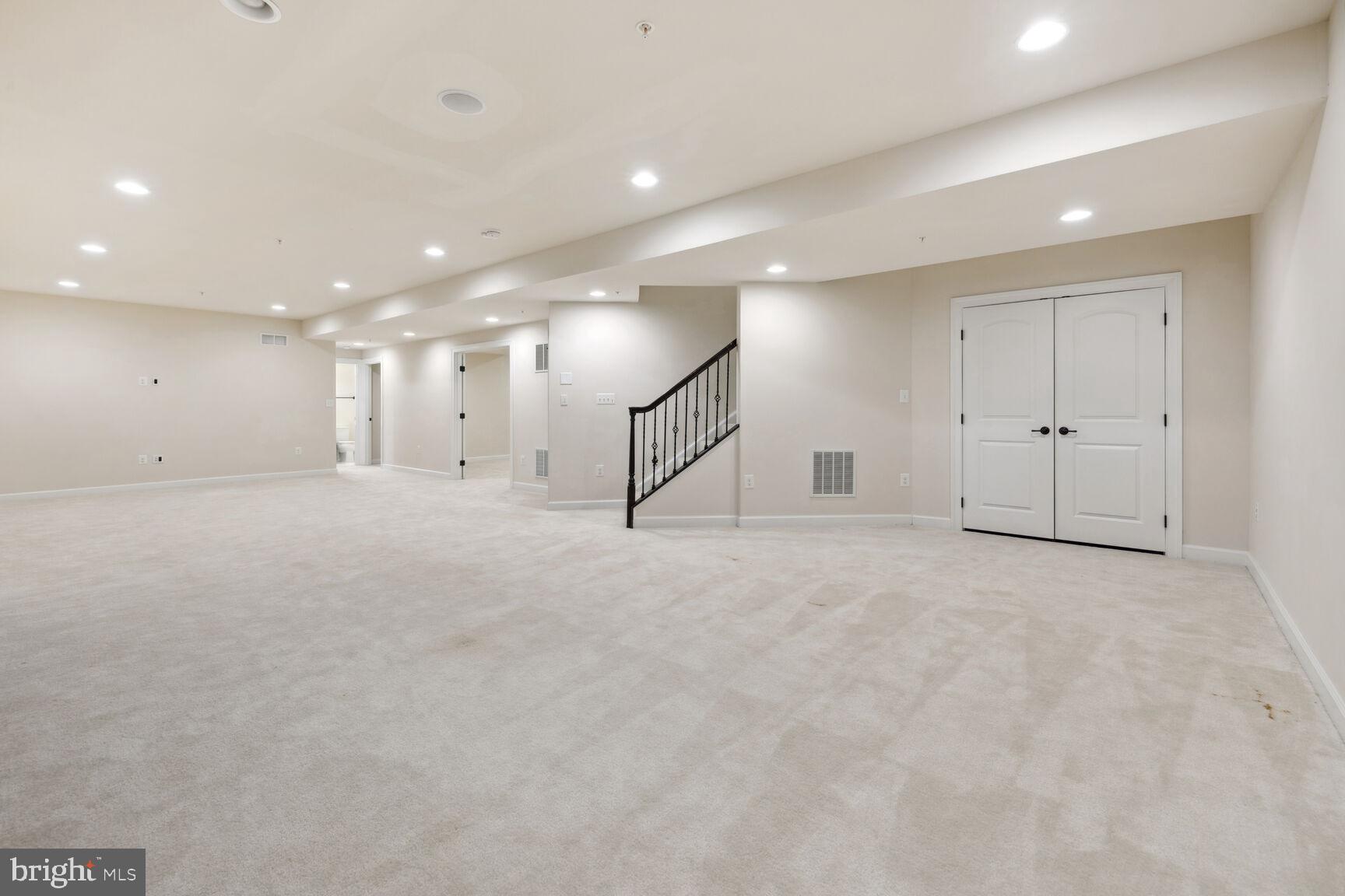 5004 BEE FRANCES WAY