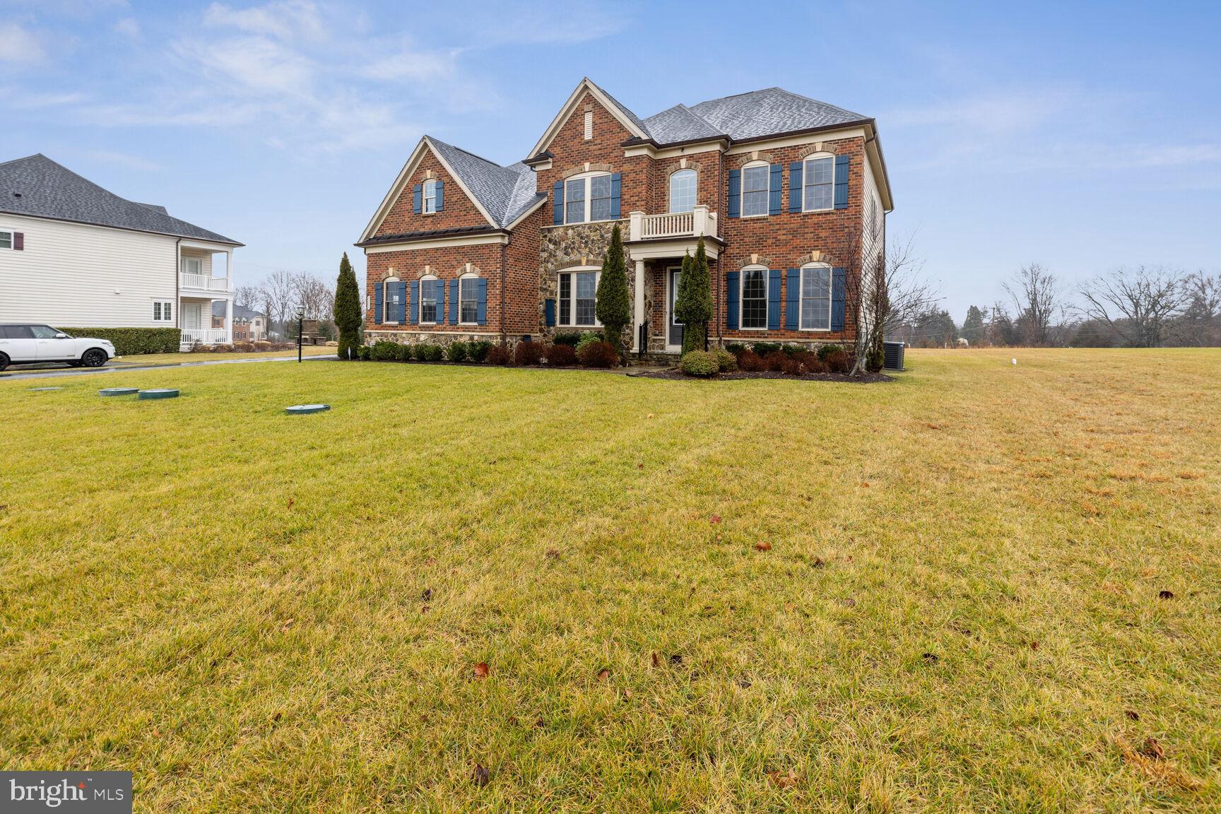 5004 BEE FRANCES WAY