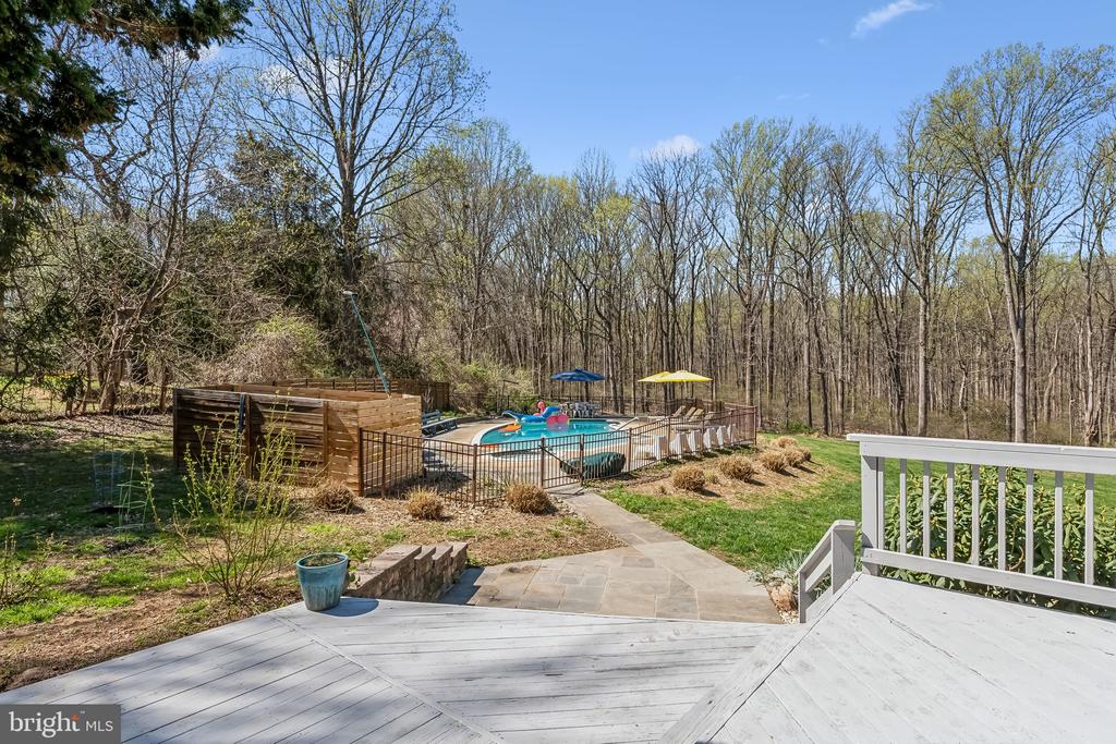12213 MOUNT ALBERT ROAD