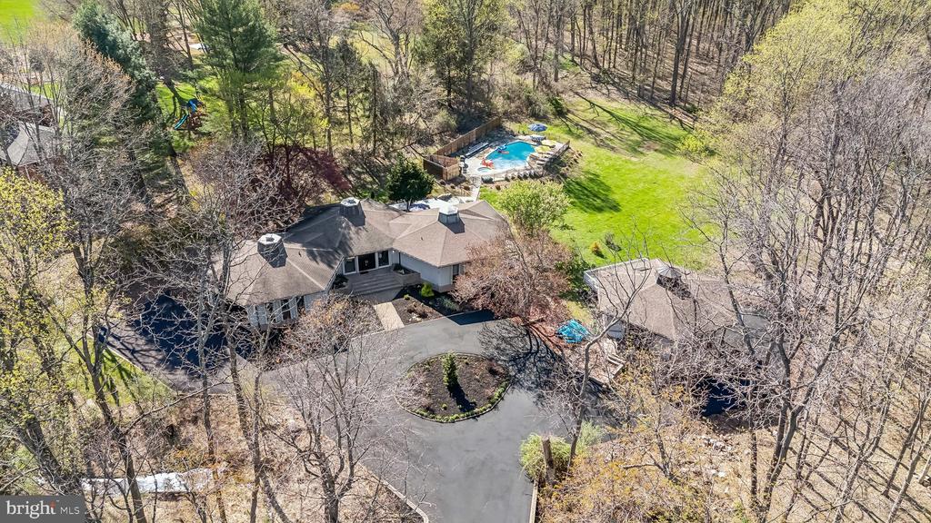 12213 MOUNT ALBERT ROAD