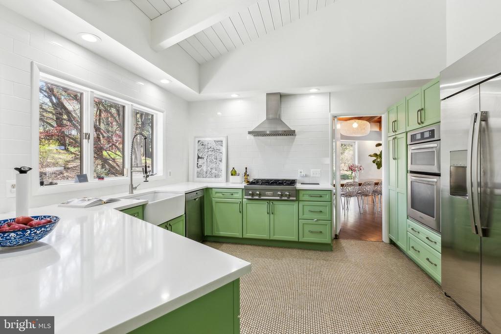 12213 MOUNT ALBERT ROAD