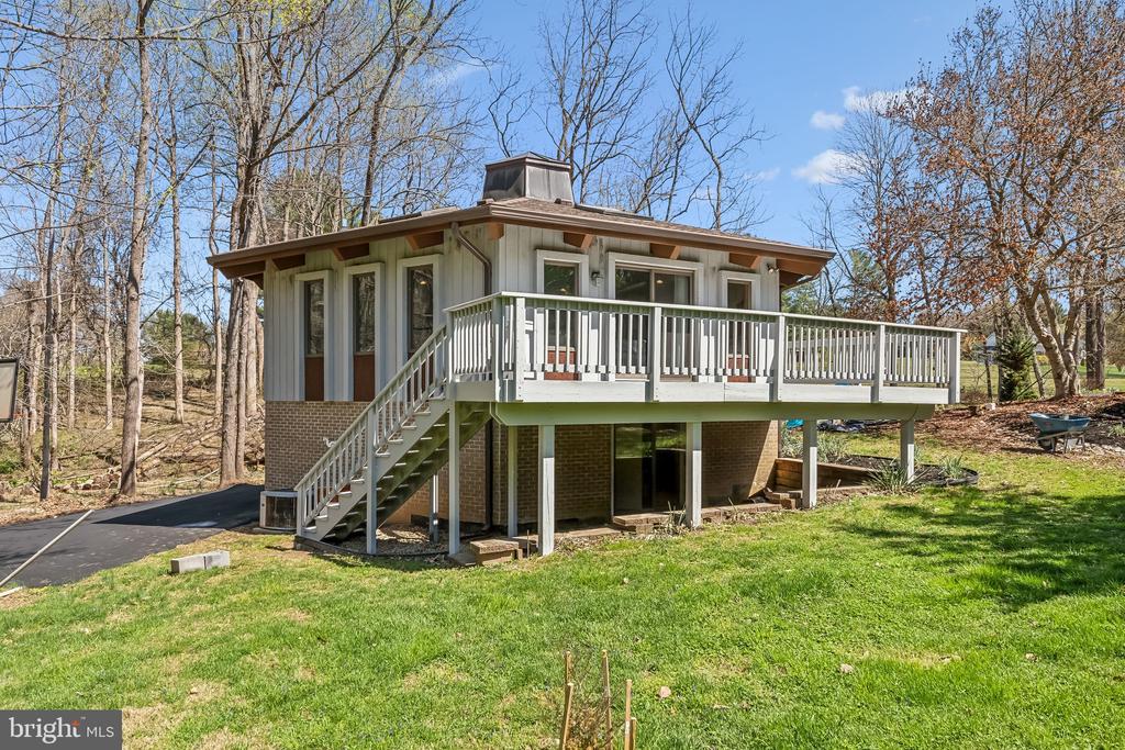 12213 MOUNT ALBERT ROAD