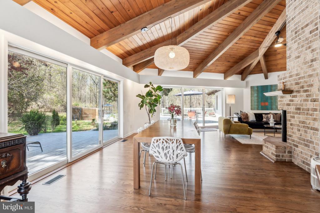 12213 MOUNT ALBERT ROAD
