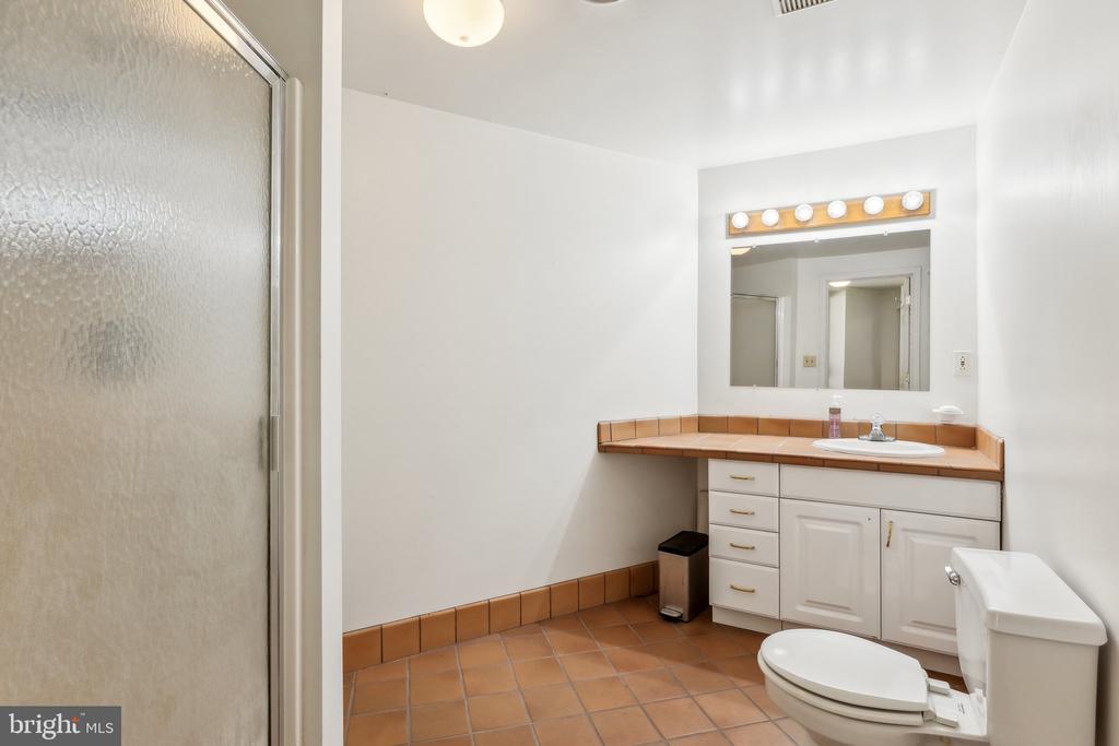 12213 MOUNT ALBERT ROAD