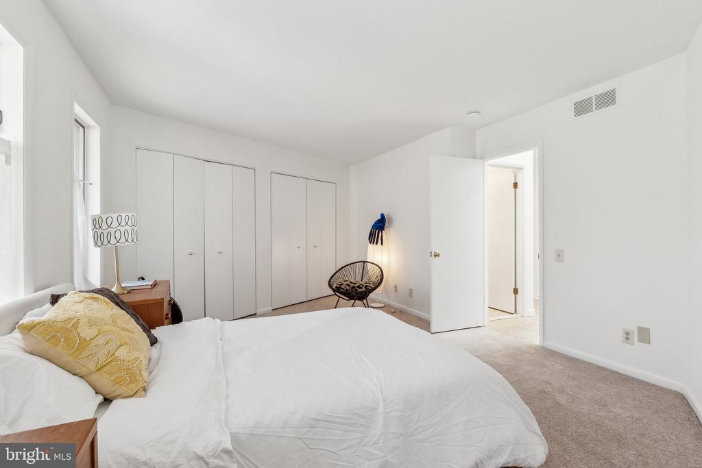 12213 MOUNT ALBERT ROAD
