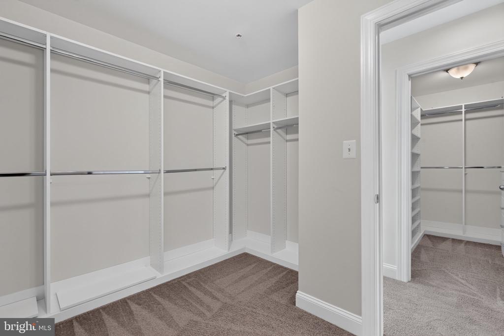 8116 VERONICA WAY