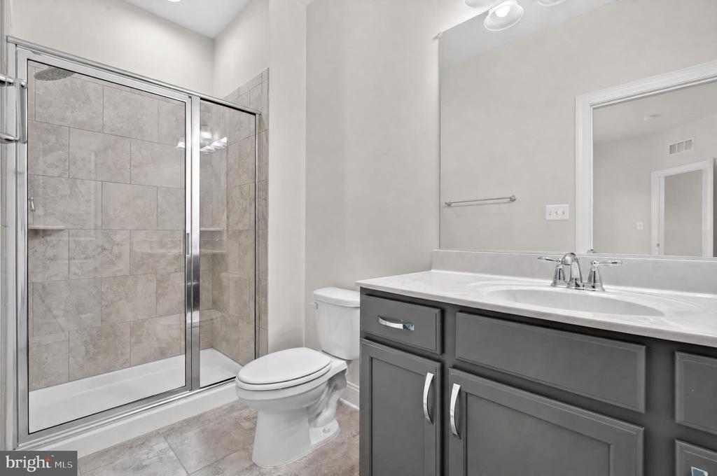 8116 VERONICA WAY