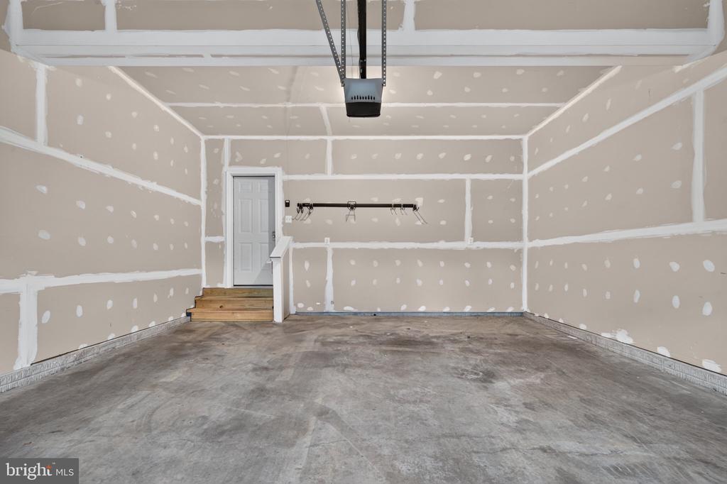 8116 VERONICA WAY