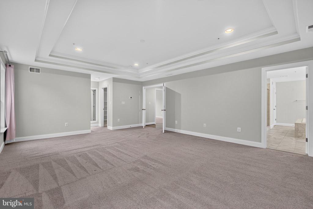 8116 VERONICA WAY