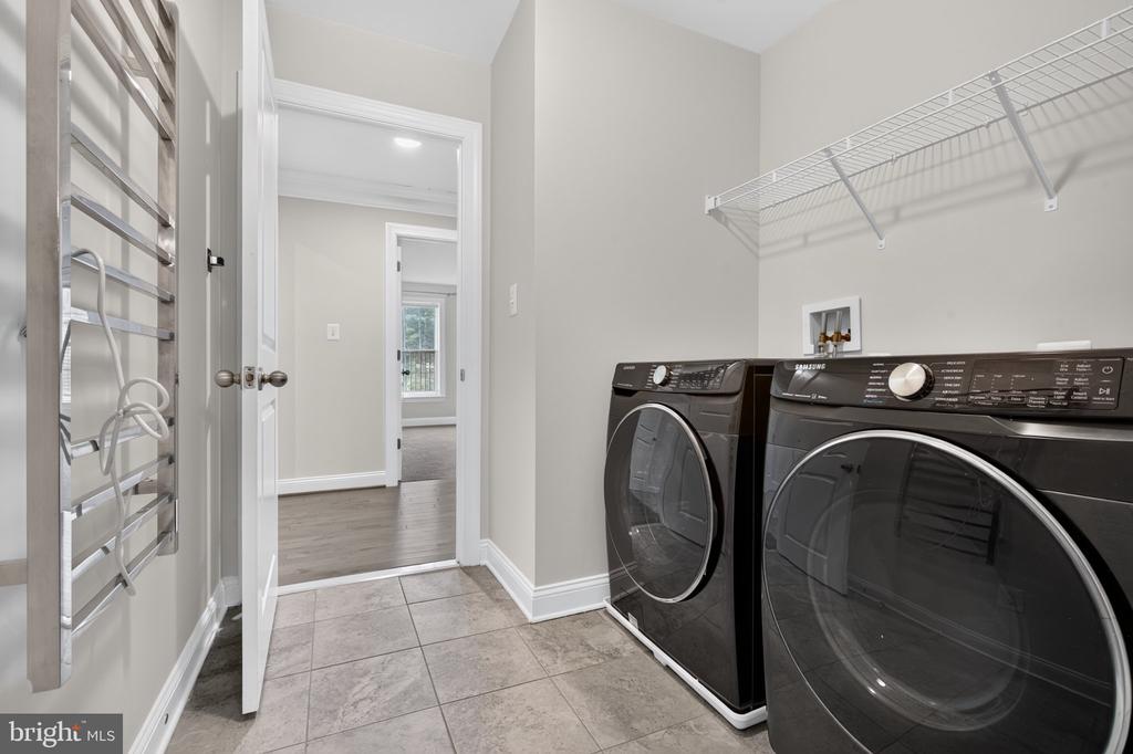 8116 VERONICA WAY