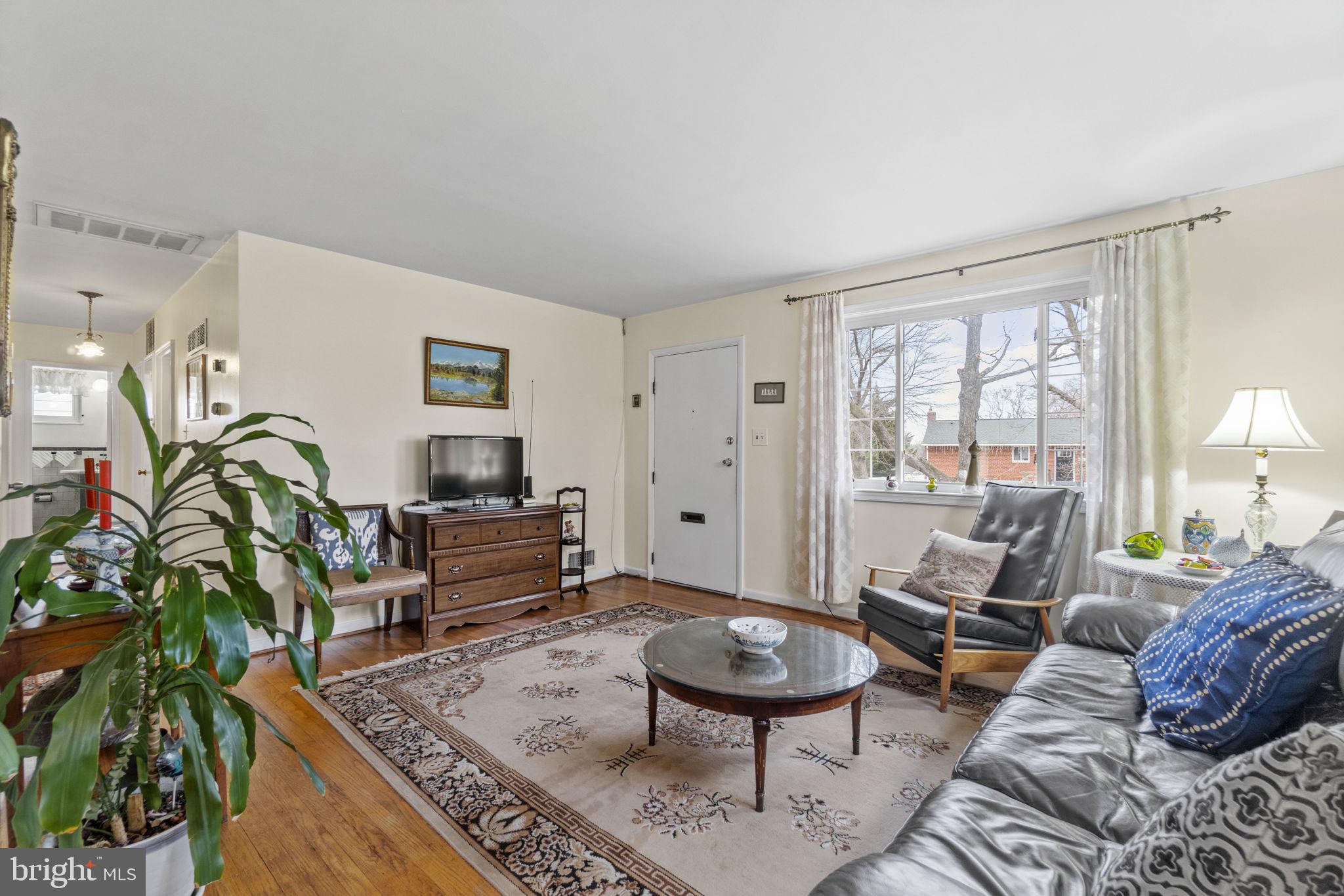 4800 WILWYN WAY