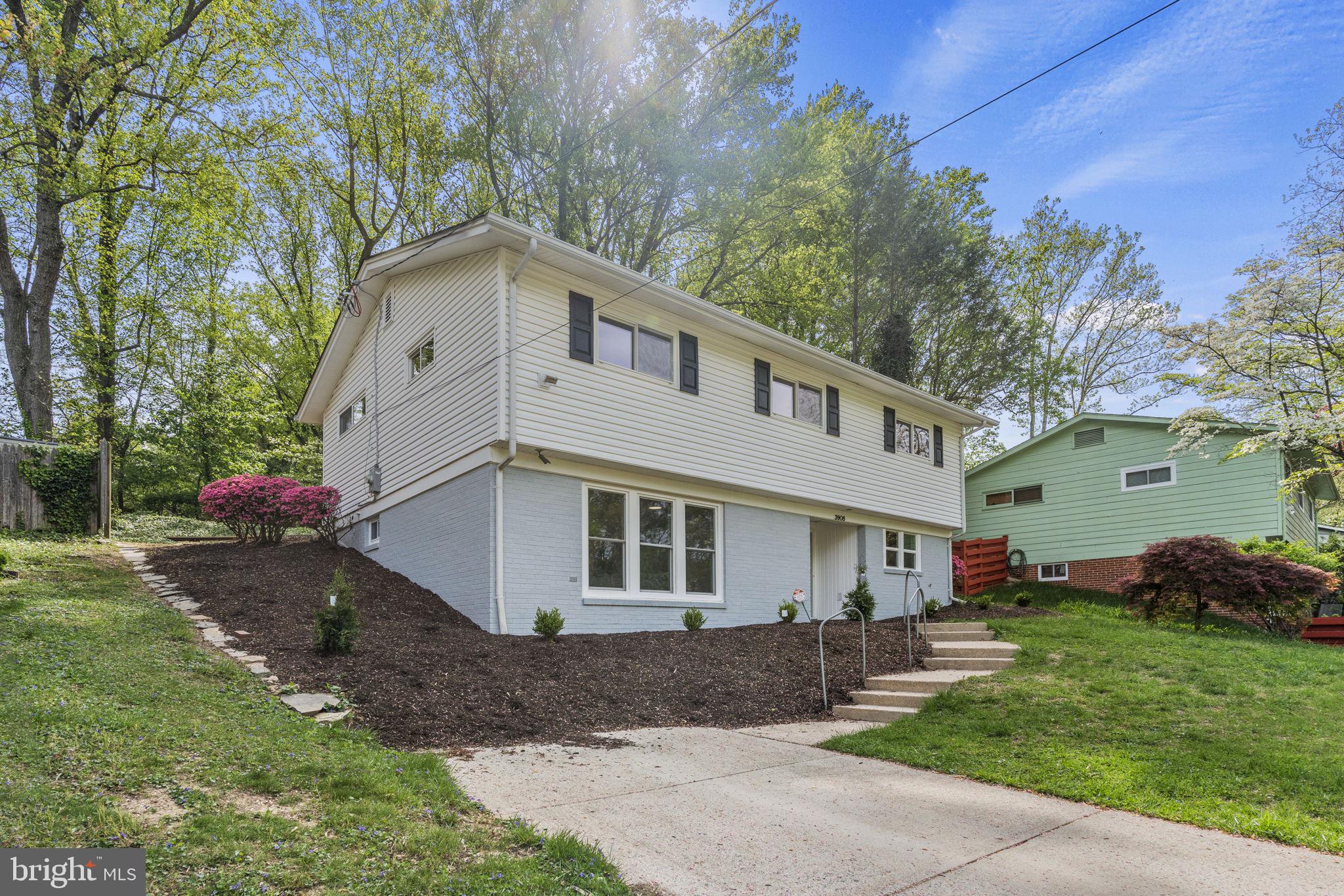 3908 SPRUELL COURT
