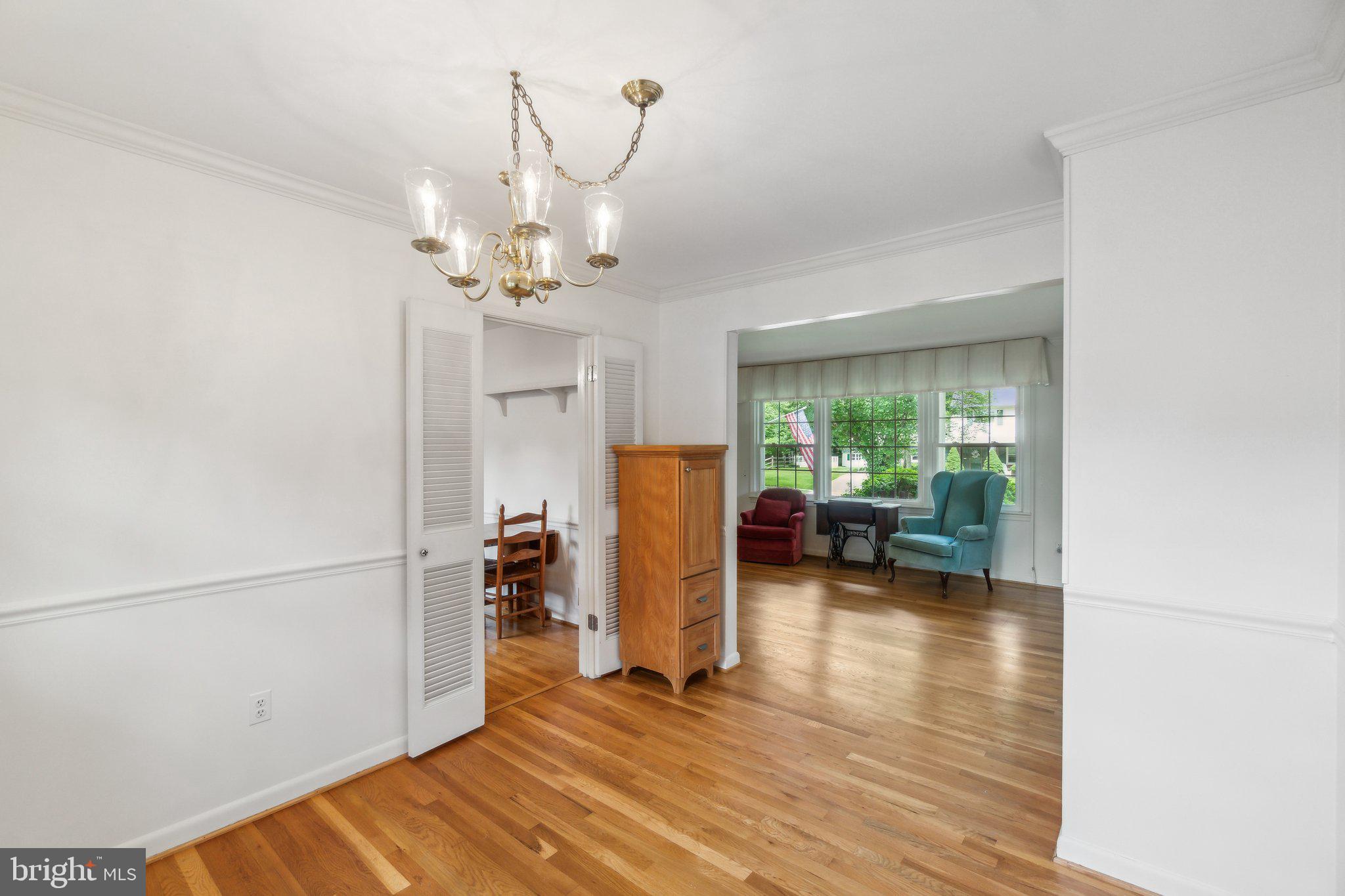 2896 BALMORAL DRIVE
