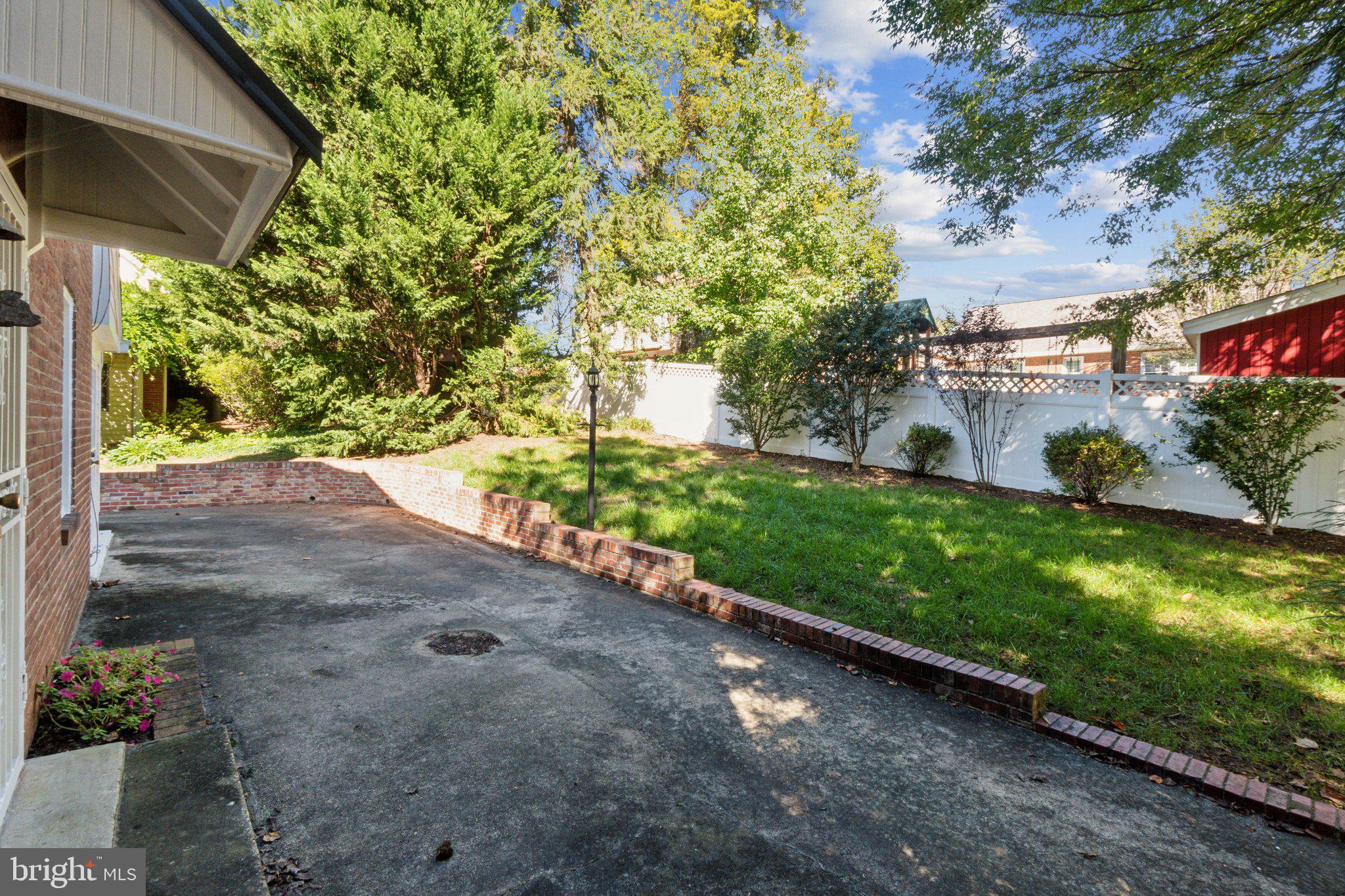 6 PARK VALLEY ROAD