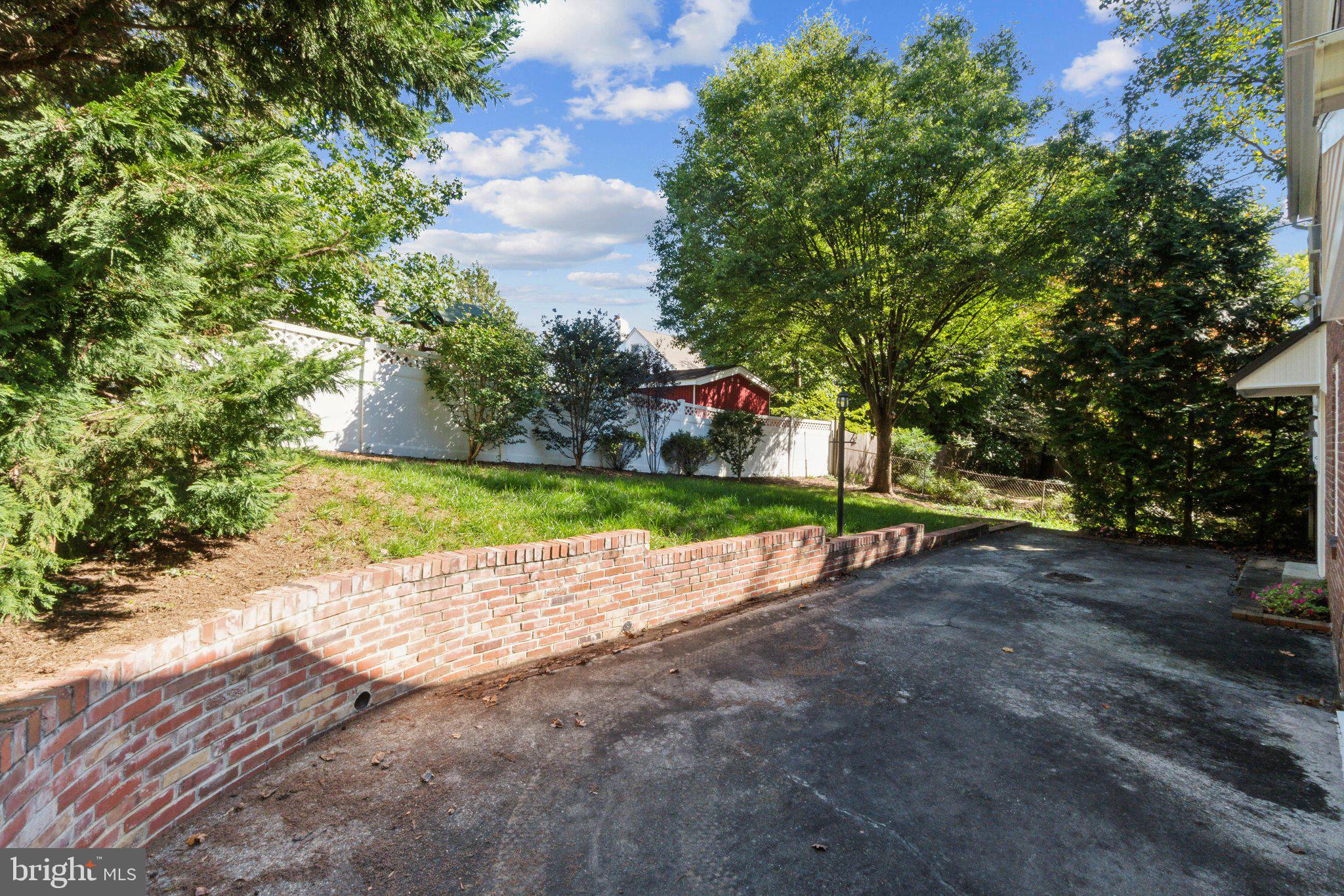 6 PARK VALLEY ROAD