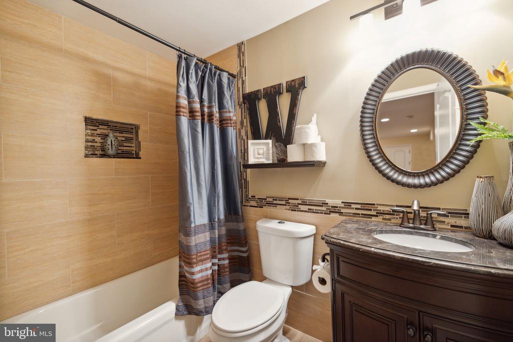 10009 ANGORA DRIVE