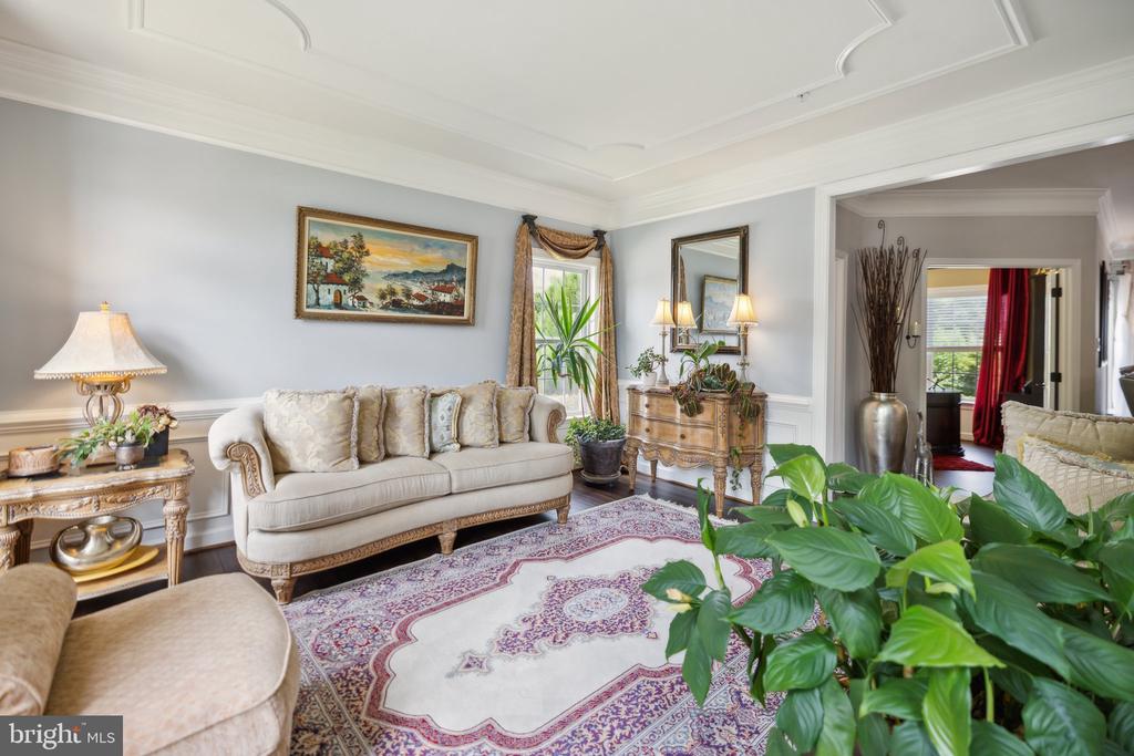 10009 ANGORA DRIVE
