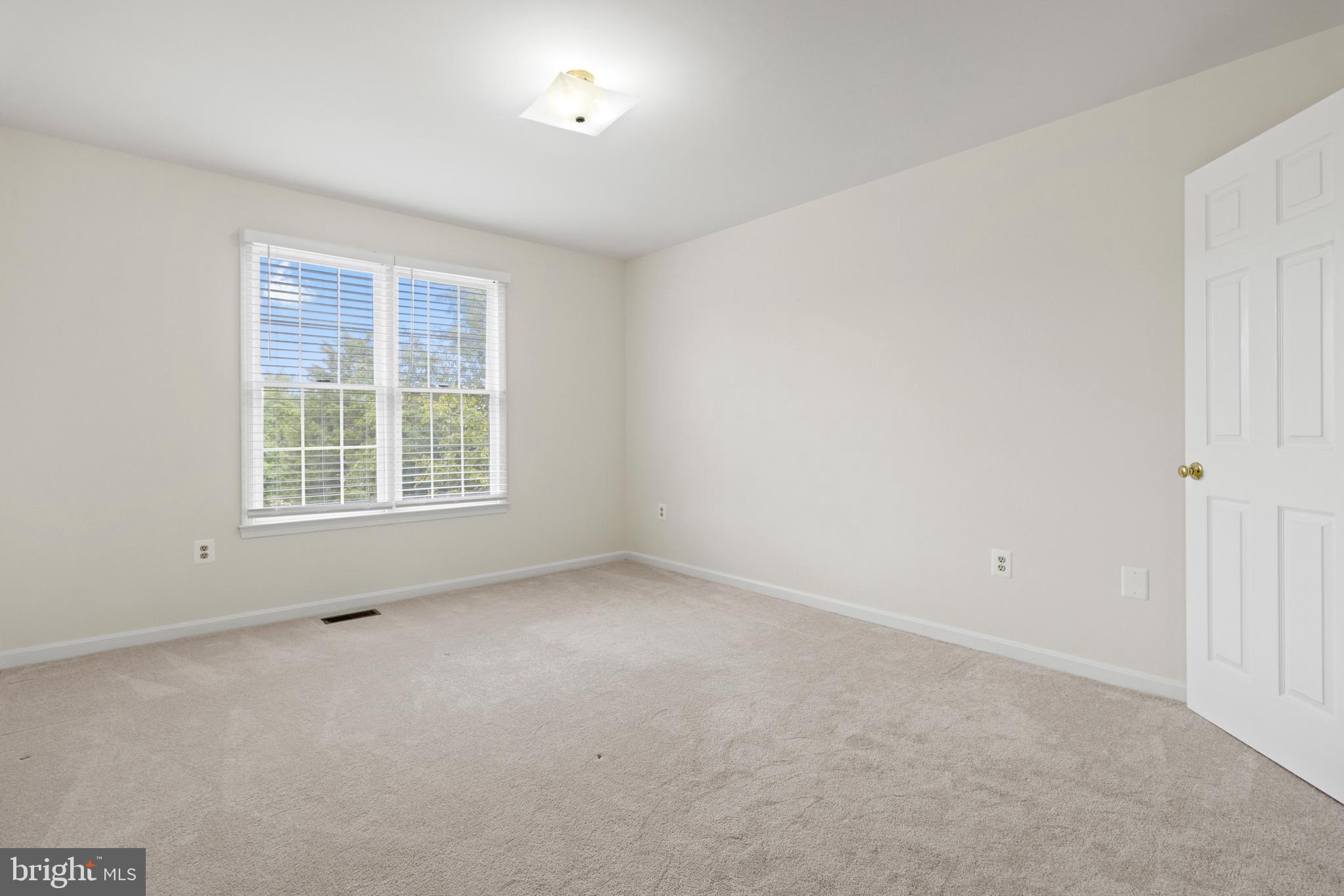 11603 ADMIRAL COURT