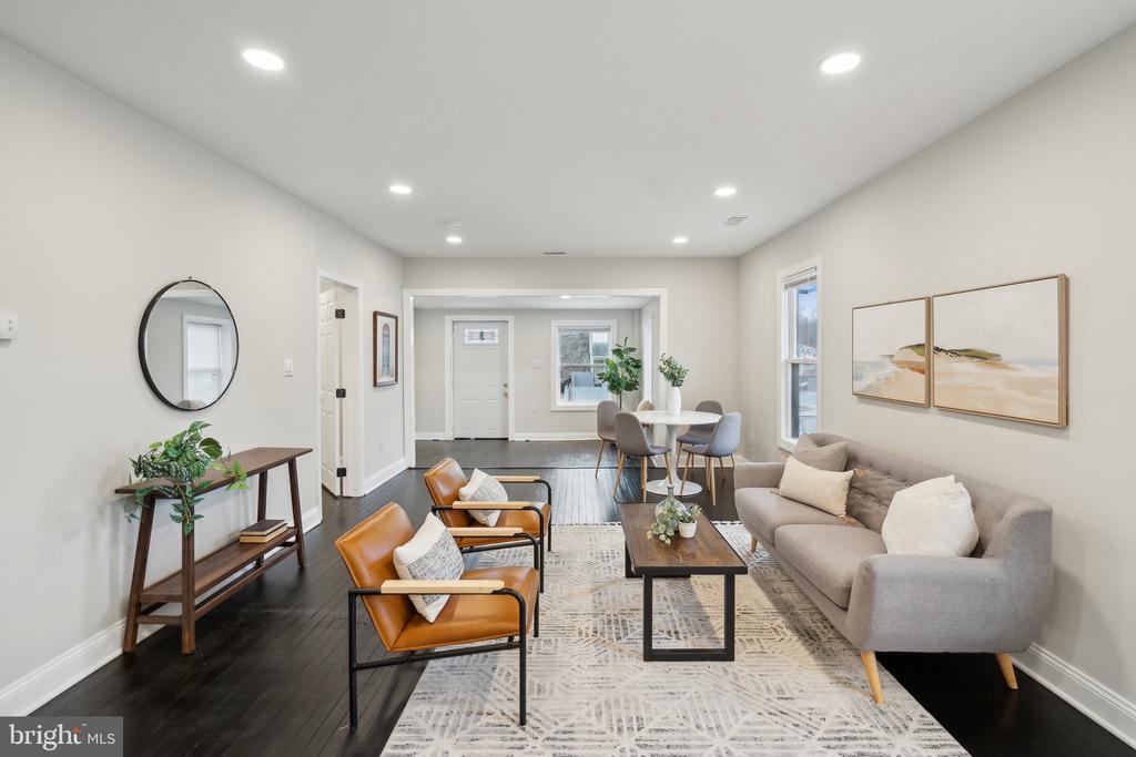421 DATELEAF AVENUE