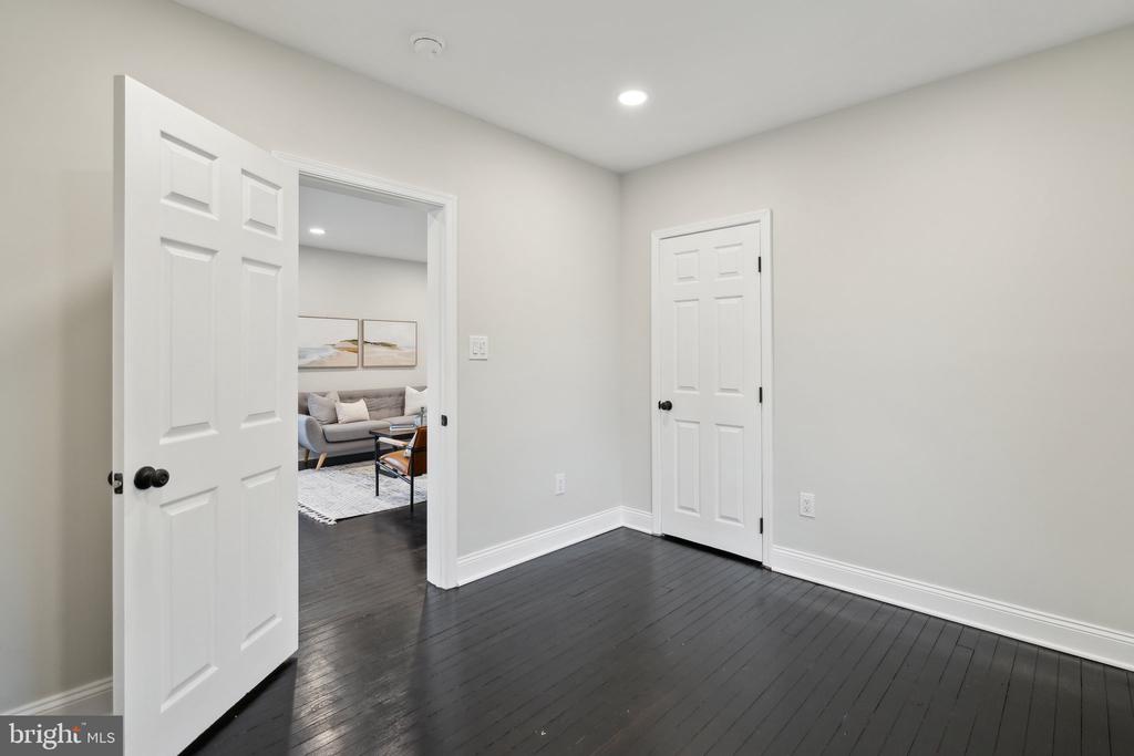 421 DATELEAF AVENUE