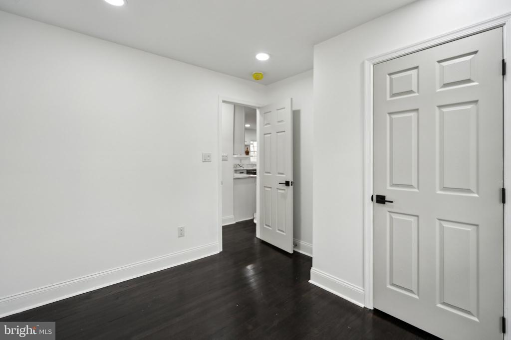 10111 OLD FORT ROAD