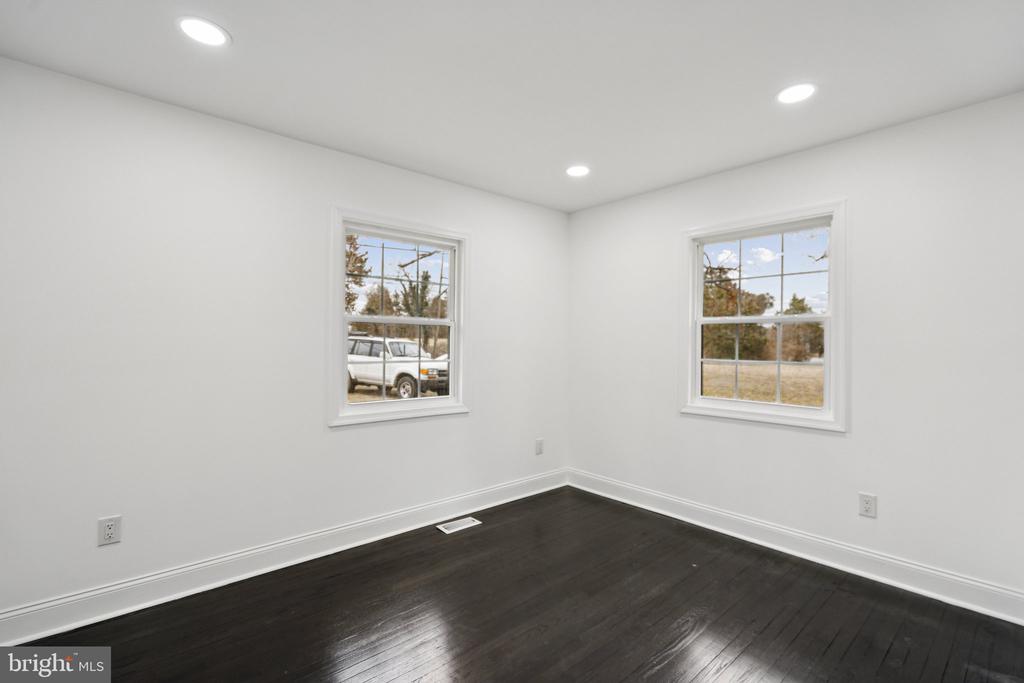 10111 OLD FORT ROAD
