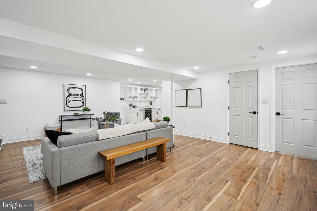 10111 OLD FORT ROAD