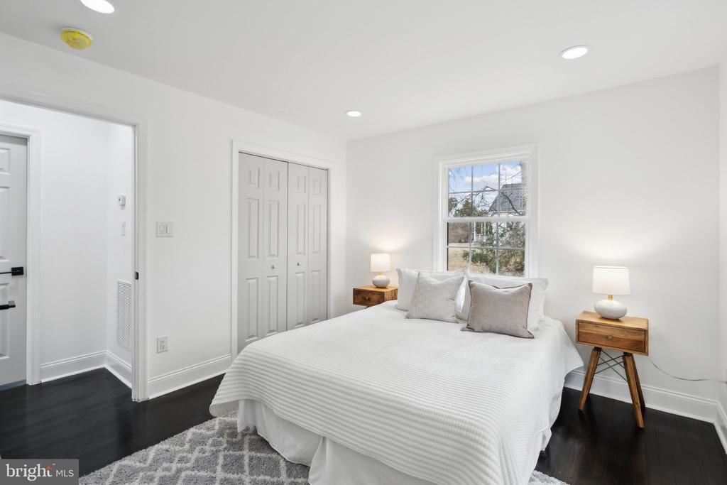 10111 OLD FORT ROAD