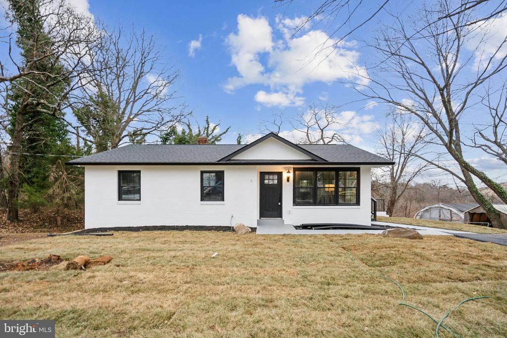 10111 OLD FORT ROAD