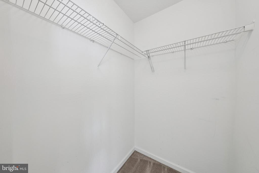 10605 MERIDIAN HILL WAY