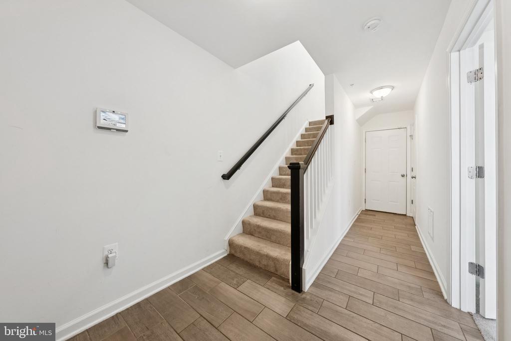 10605 MERIDIAN HILL WAY
