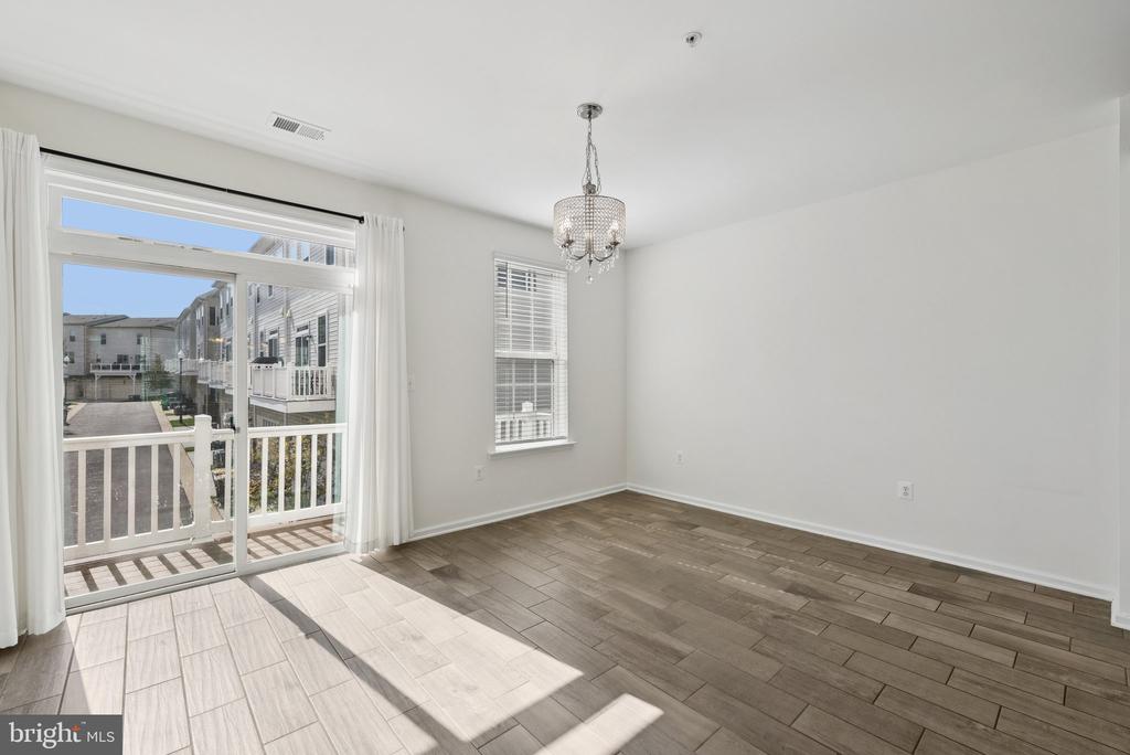 10605 MERIDIAN HILL WAY