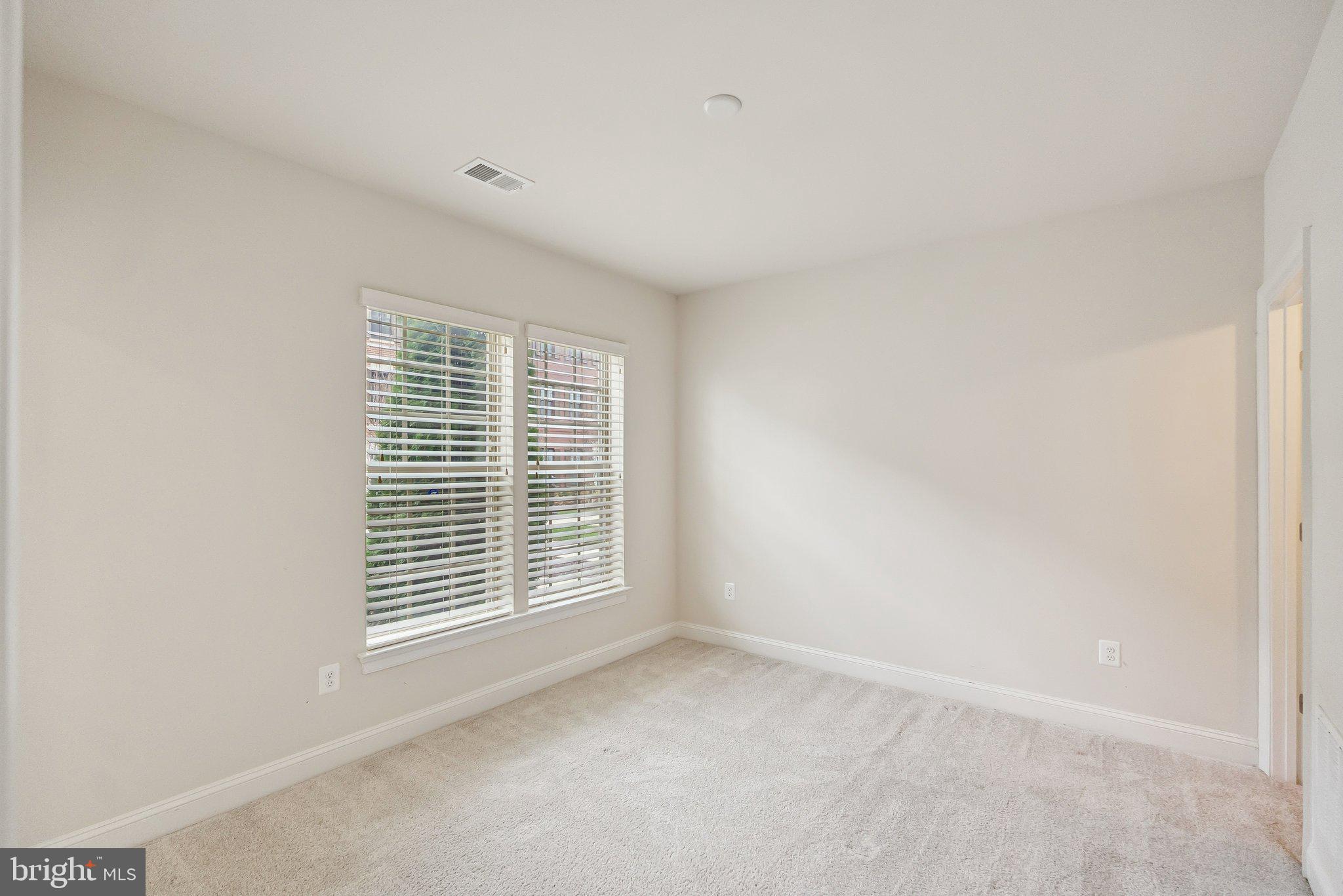 608 FAIR WINDS WAY 262A