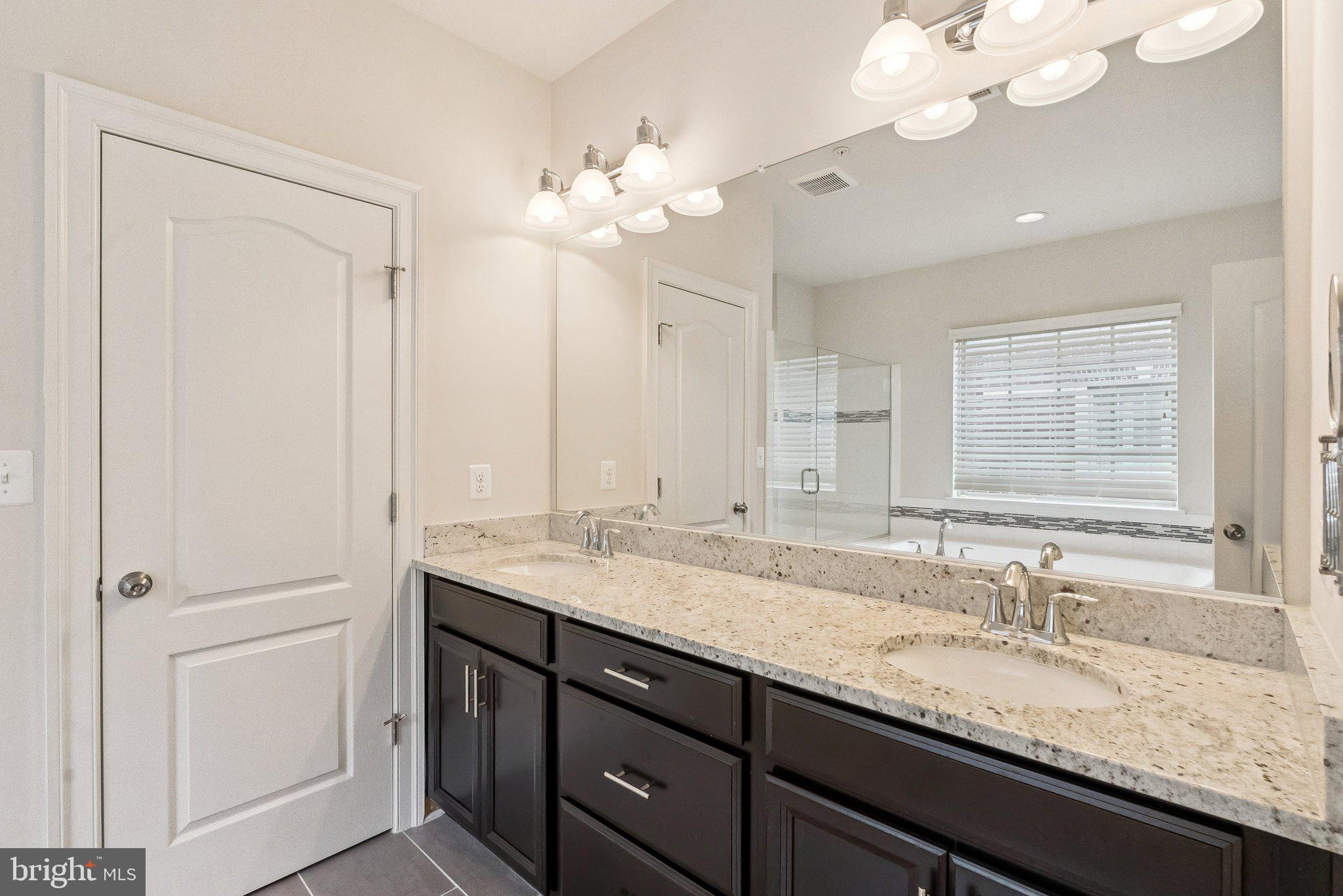 608 FAIR WINDS WAY 262A