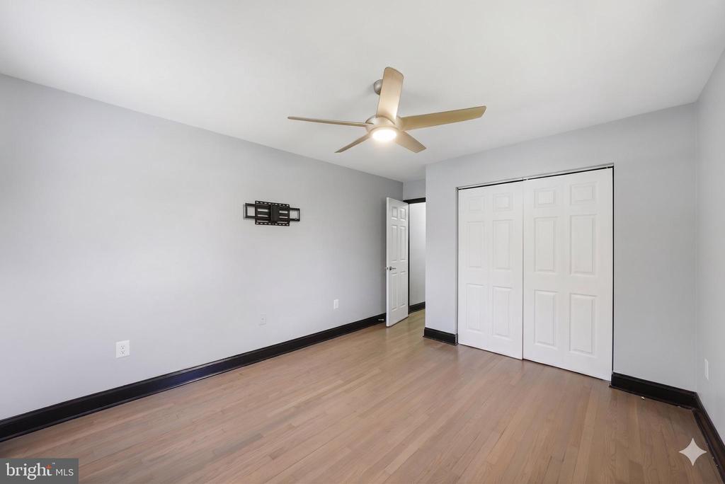 4206 CANYONVIEW DRIVE