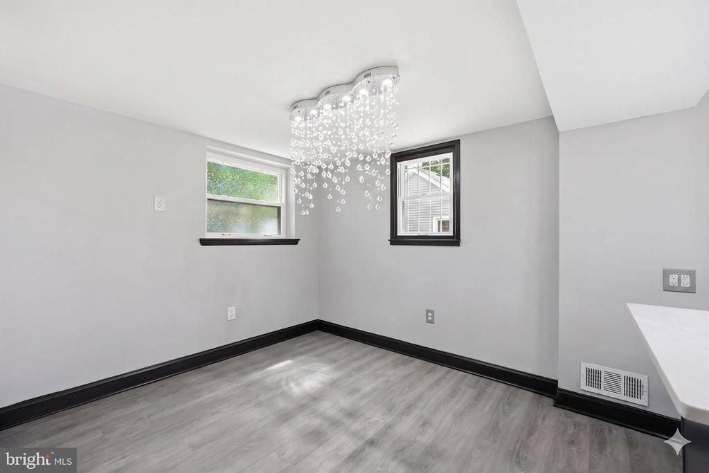 4206 CANYONVIEW DRIVE