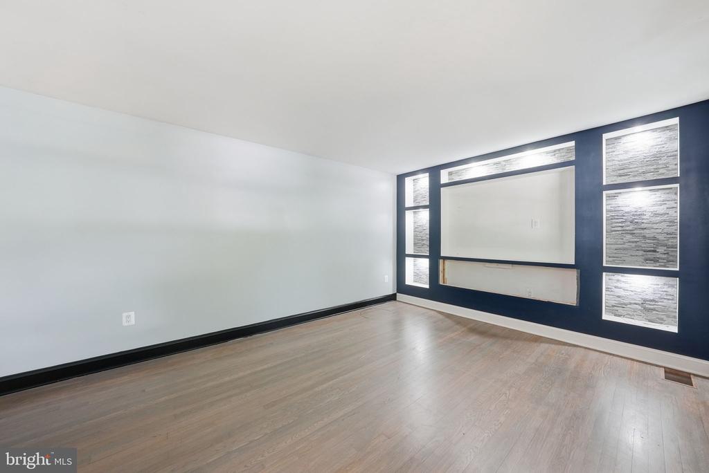 4206 CANYONVIEW DRIVE