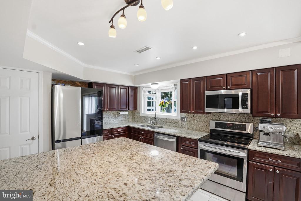 4110 NESCONSET DRIVE