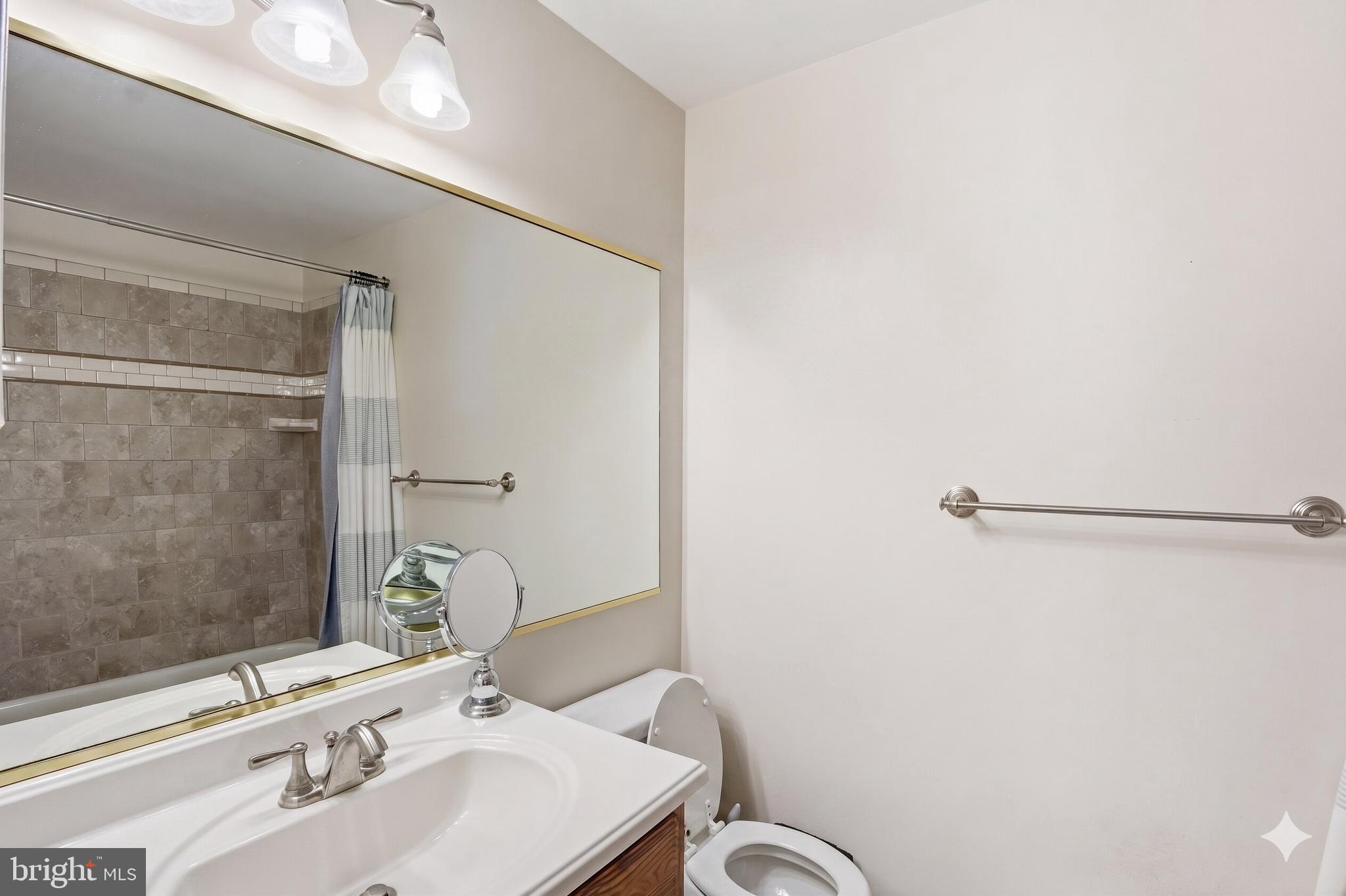 4110 NESCONSET DRIVE