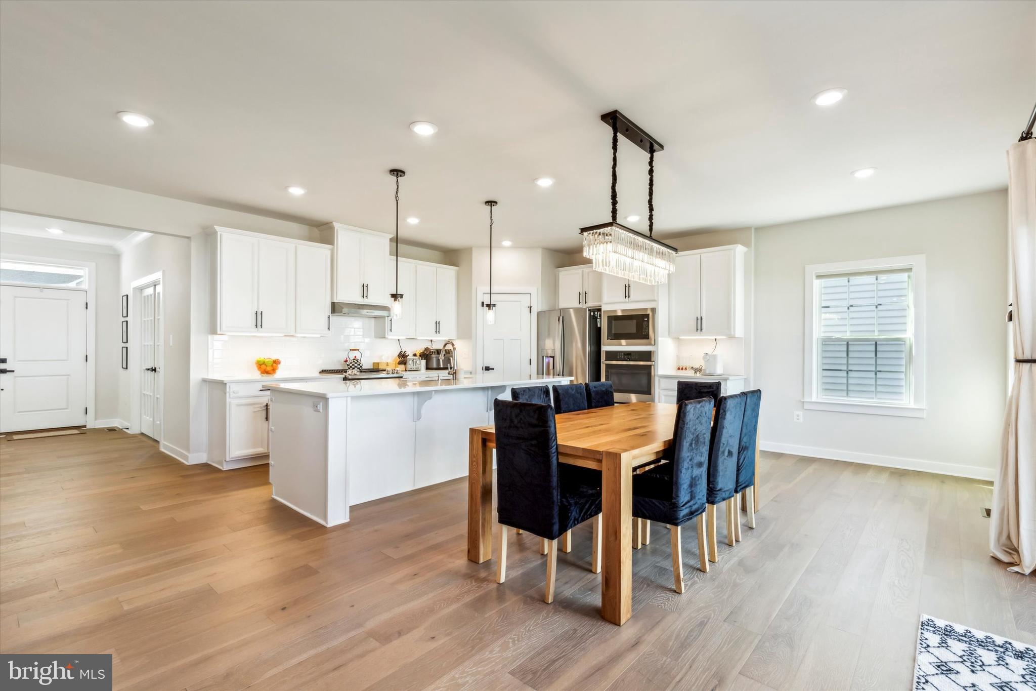 3306 CORA LANE