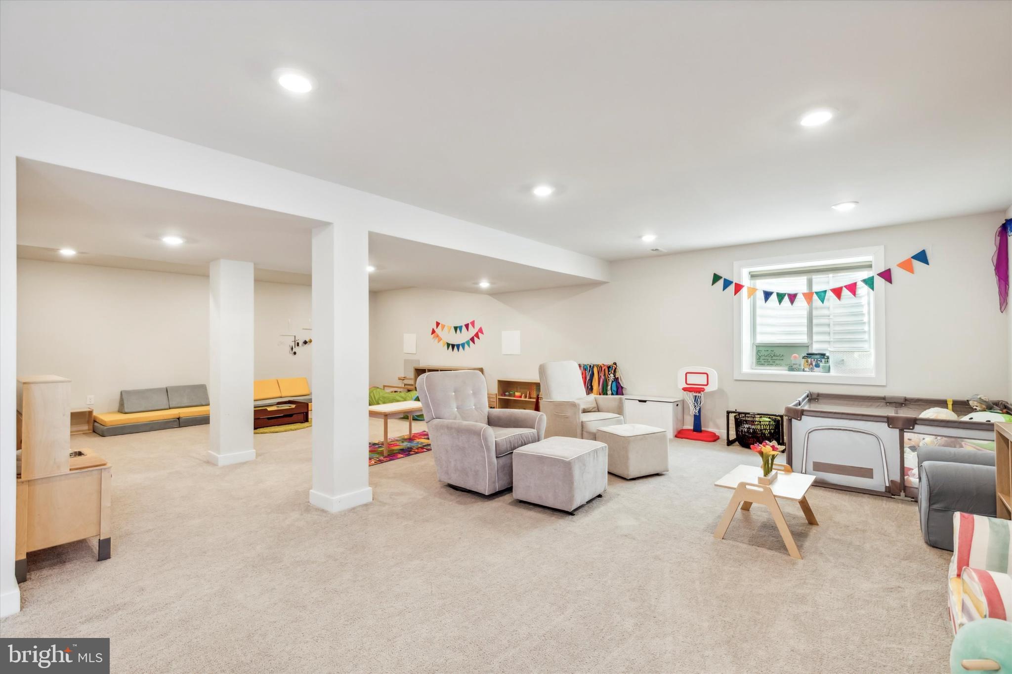 3306 CORA LANE