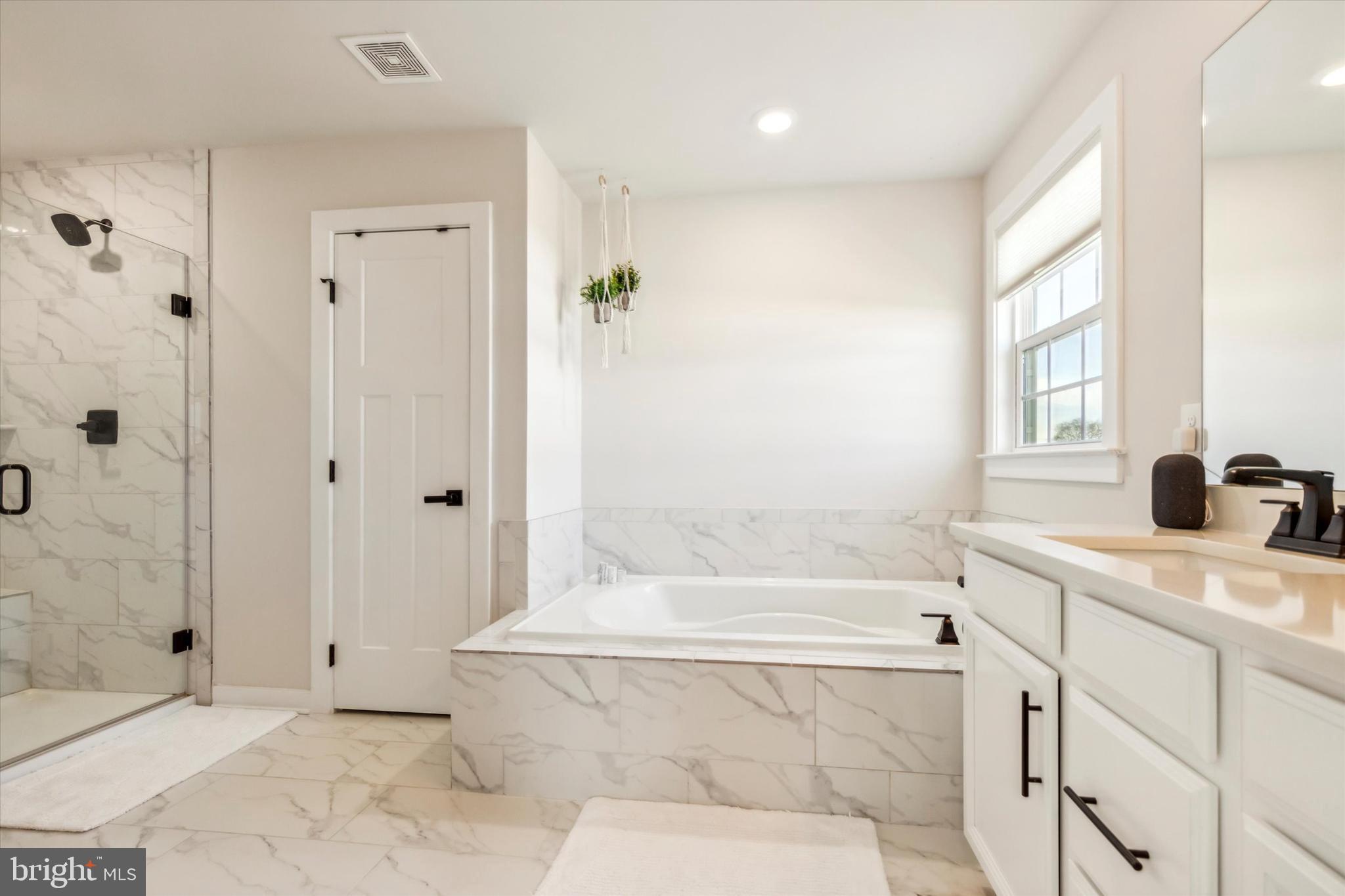 3306 CORA LANE