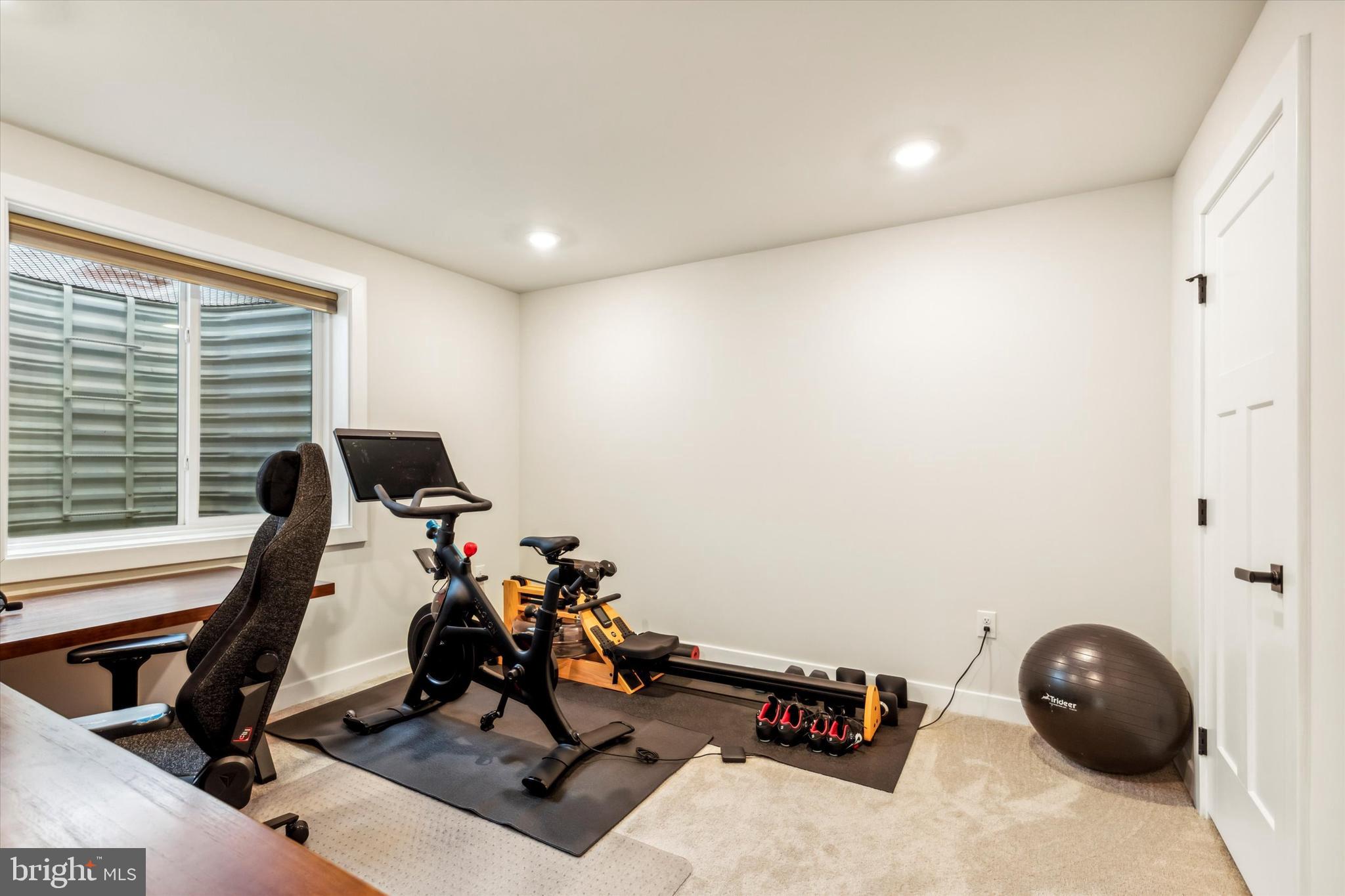 3306 CORA LANE