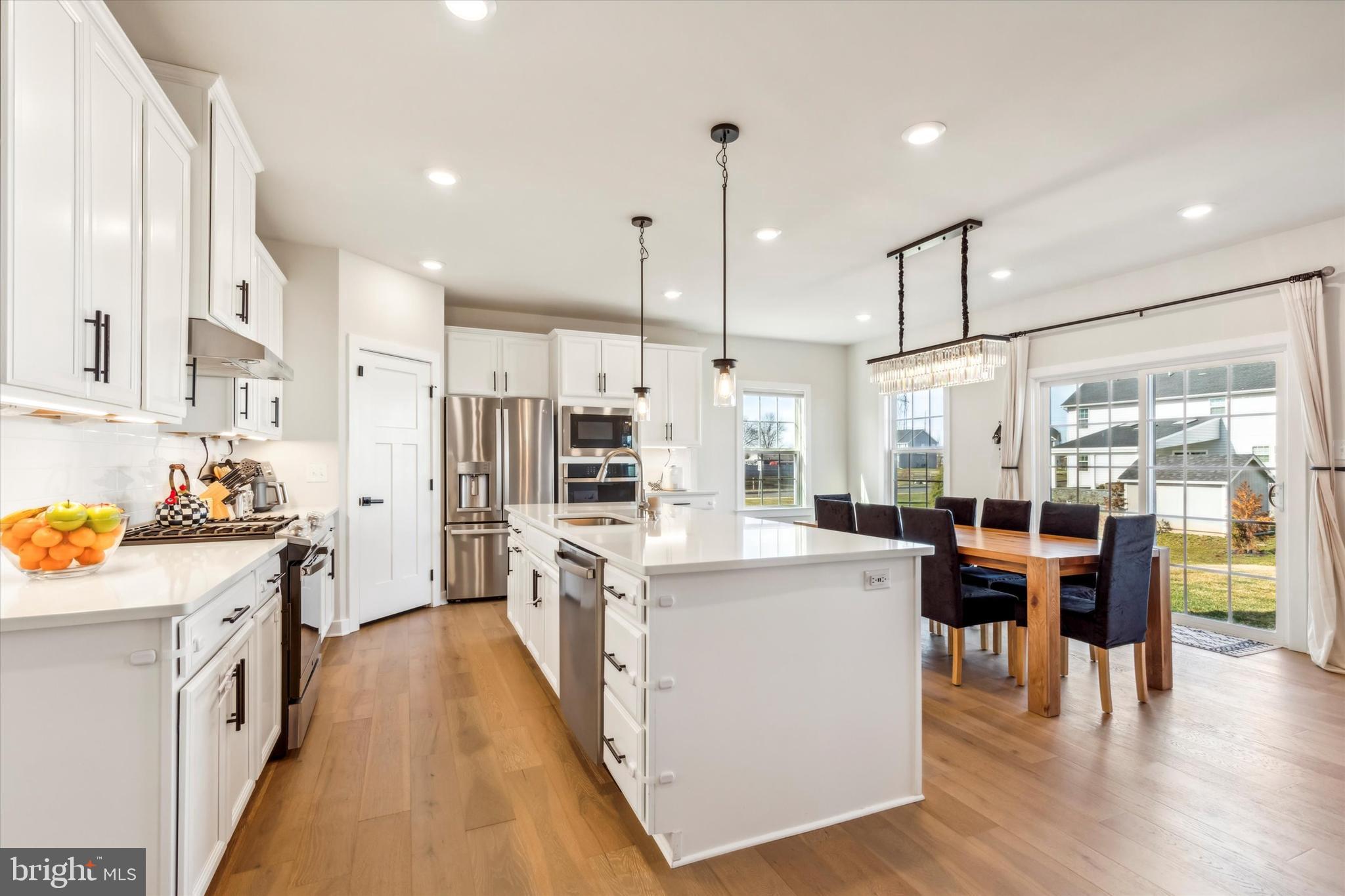 3306 CORA LANE