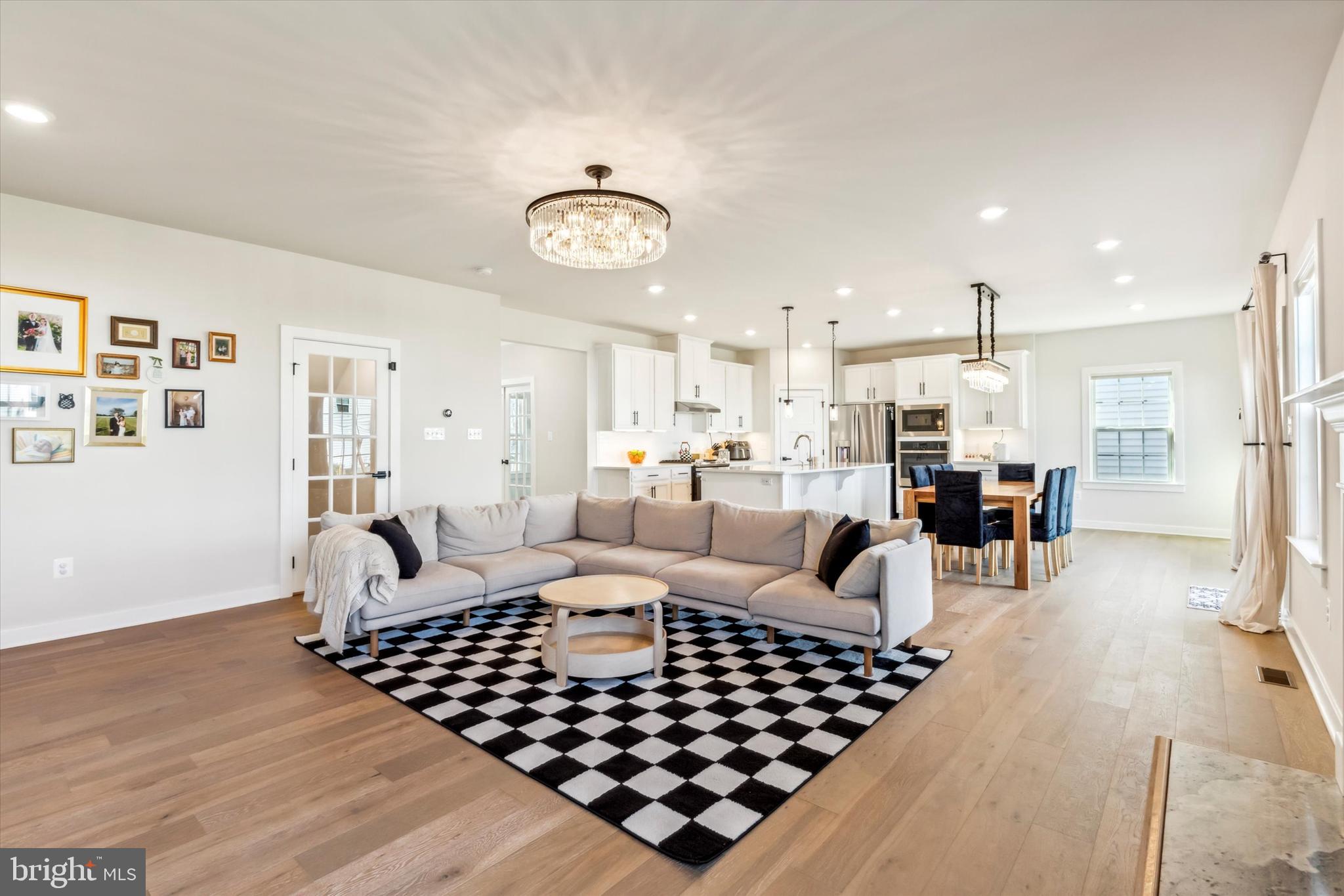 3306 CORA LANE