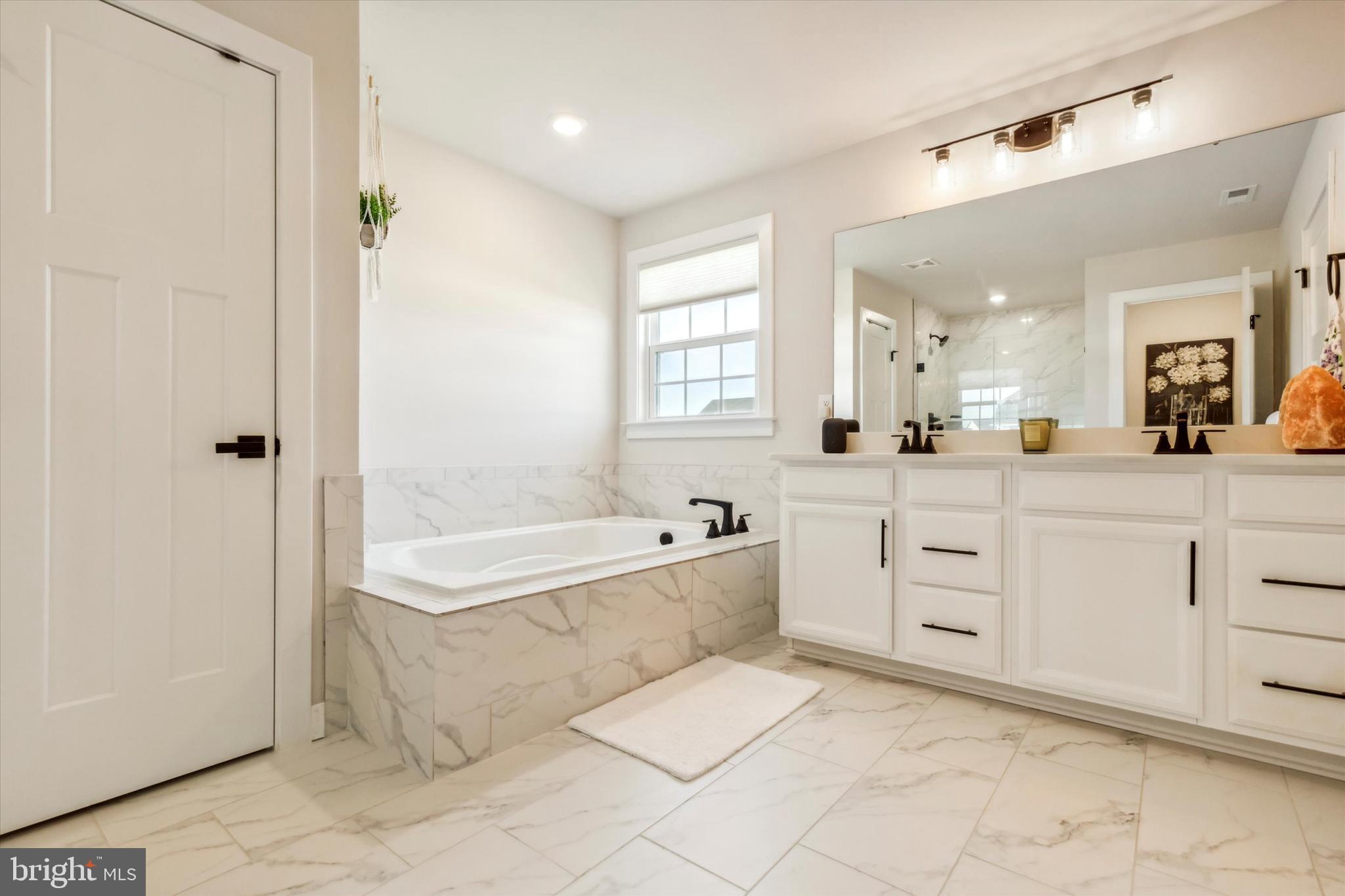 3306 CORA LANE