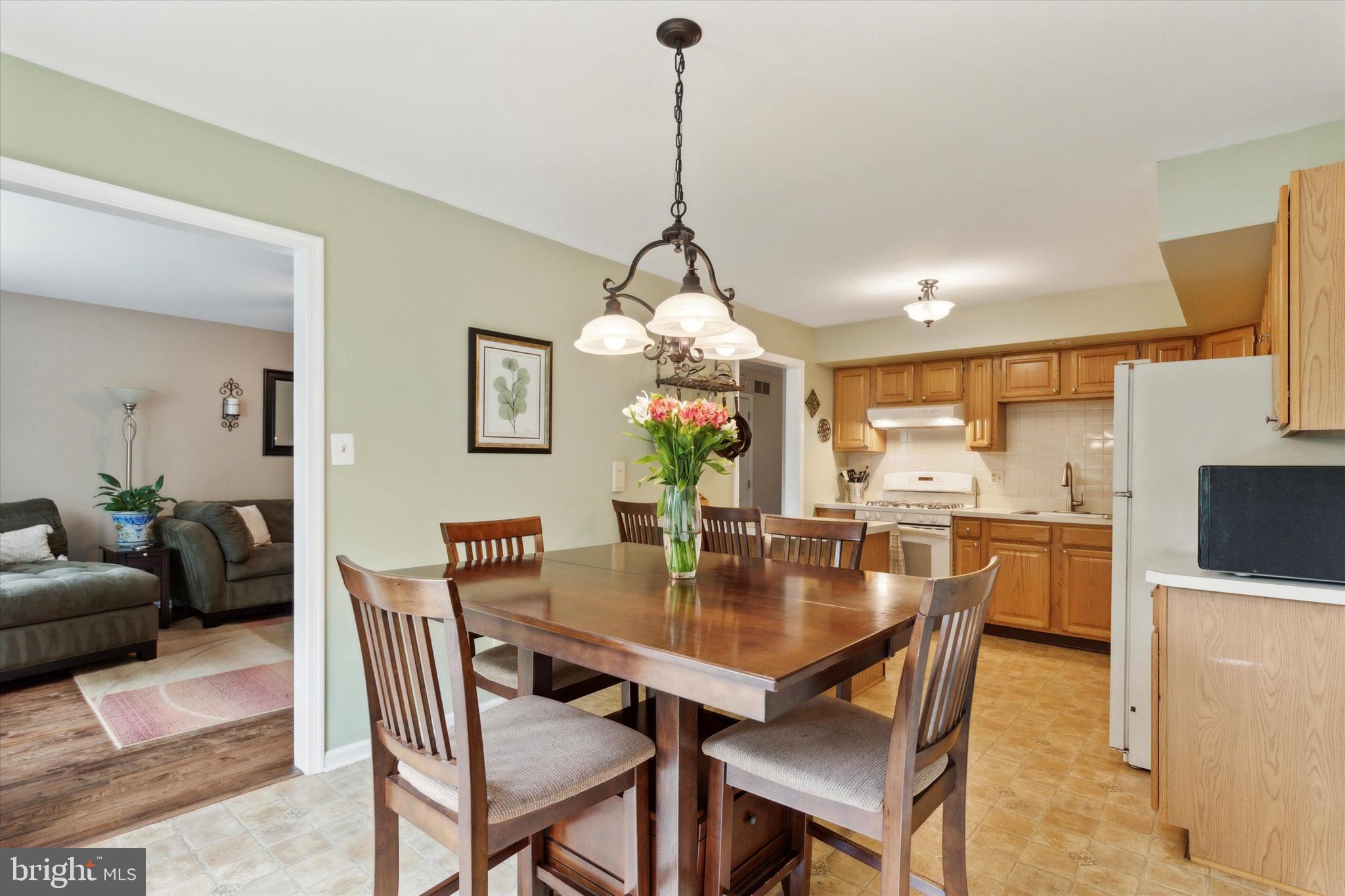 134 BARTLETT COURT